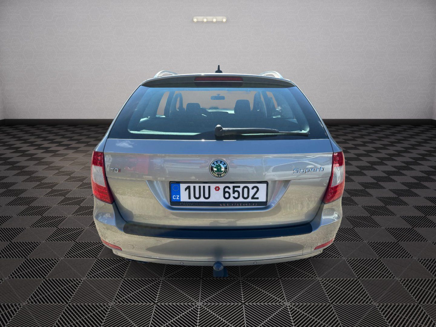 Škoda Superb, 2.0Tdi 103kw - fotka 6