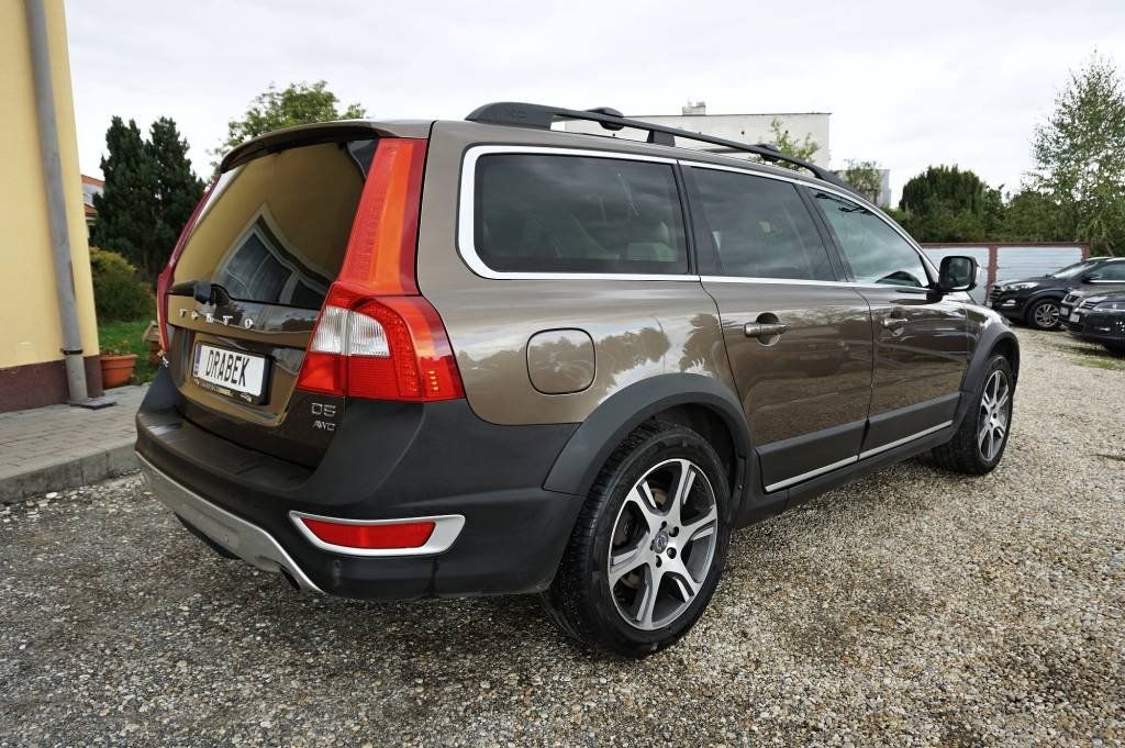 Volvo XC70, SUMMUM 2,4 D5 158 kW - fotka 4