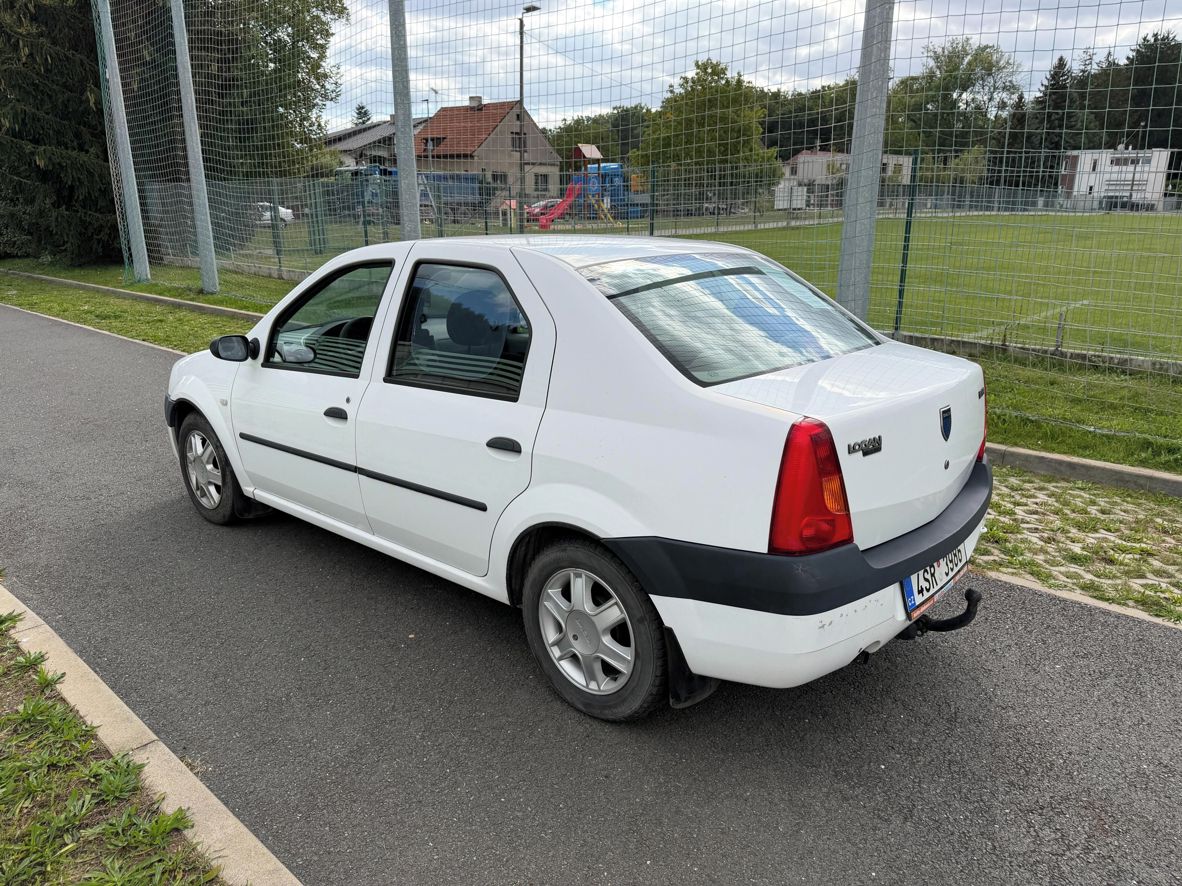 Dacia Logan, 1.6 MPI, STK, Klimatizace - fotka 4