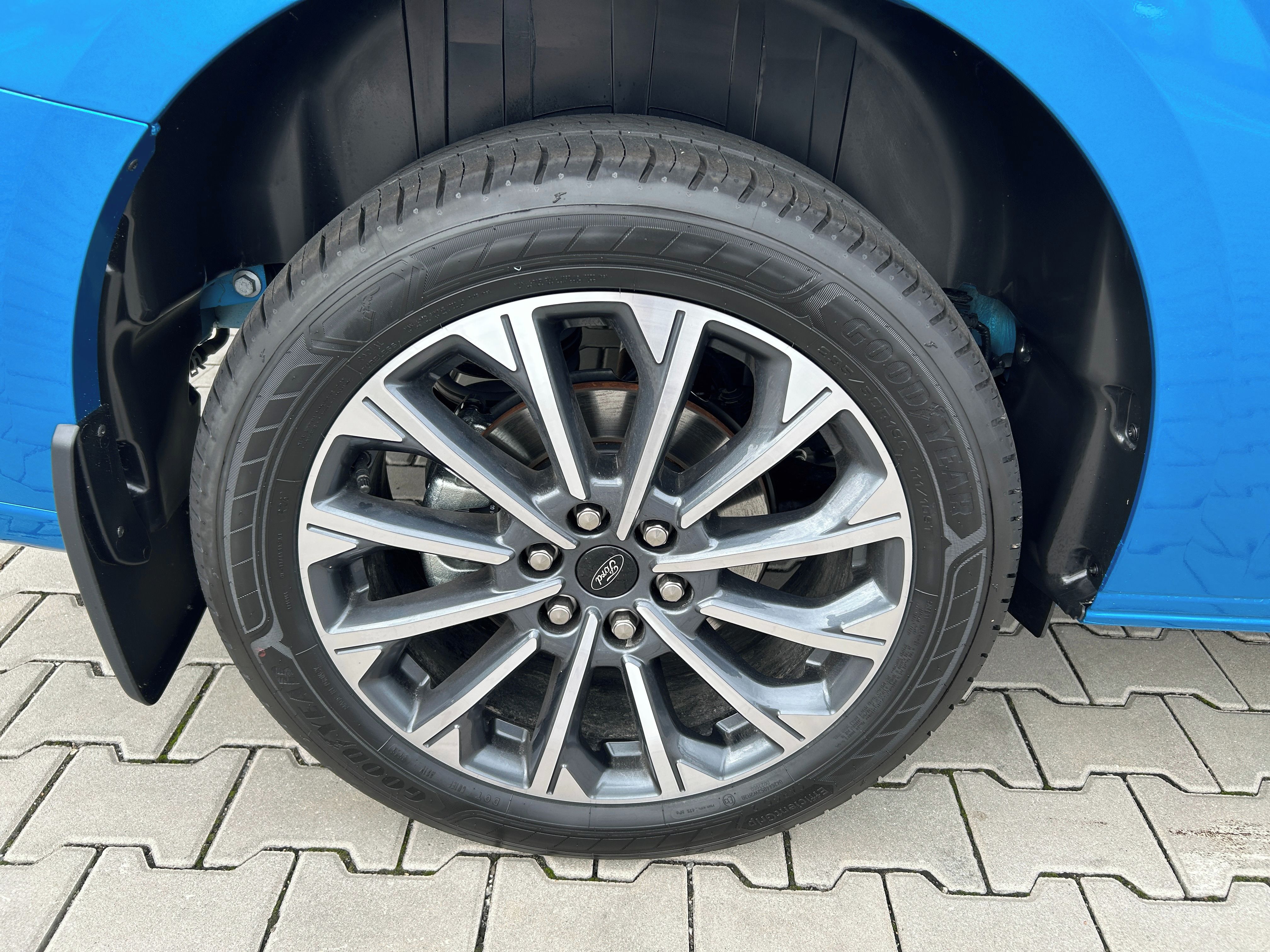 Ford Tourneo Custom, Titanium X L2 SPACÍ VESTAVBA - fotka 6