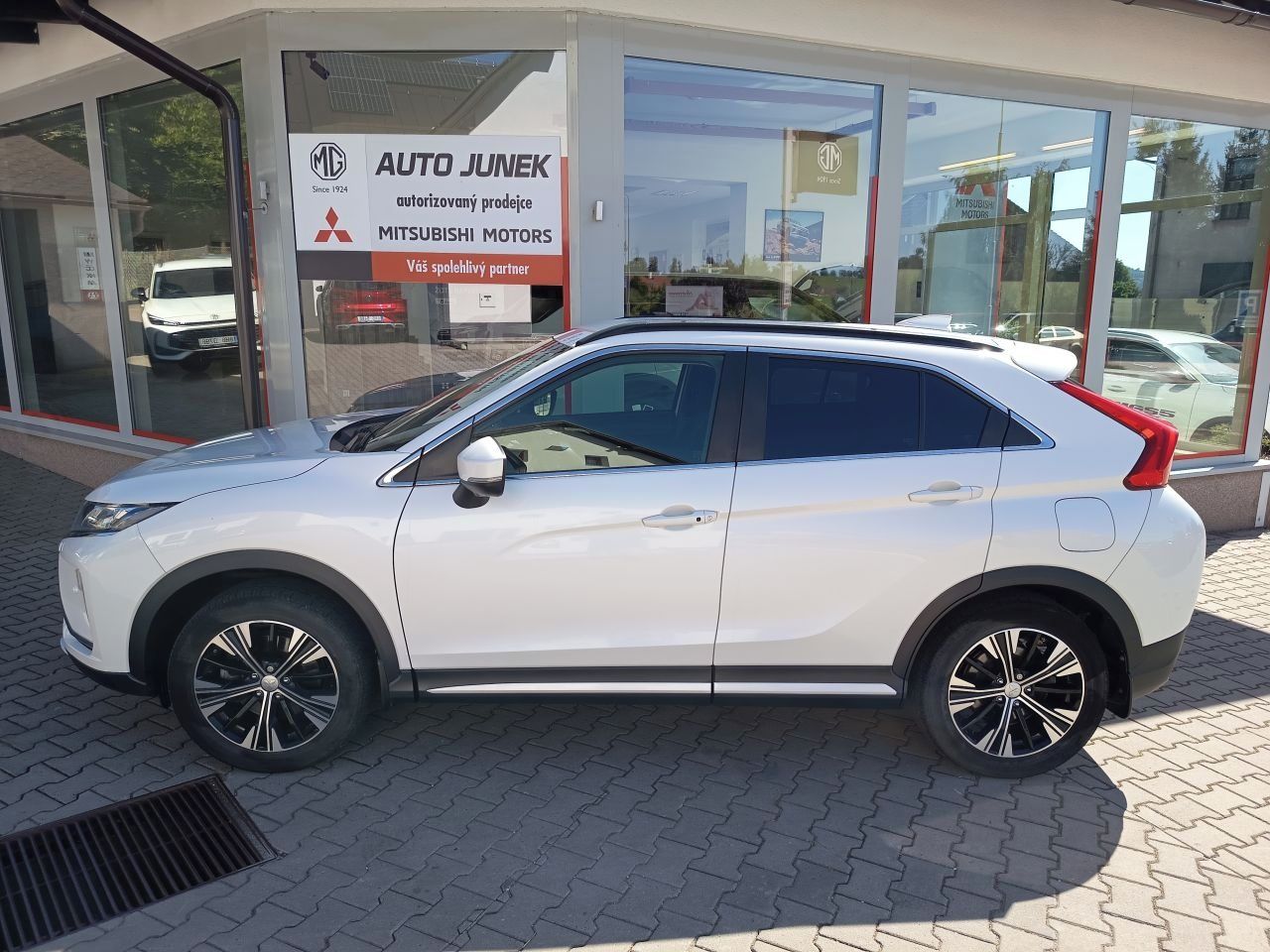 Mitsubishi Eclipse Cross, Eclipse cross 1.5 CVT 4WD - fotka 2