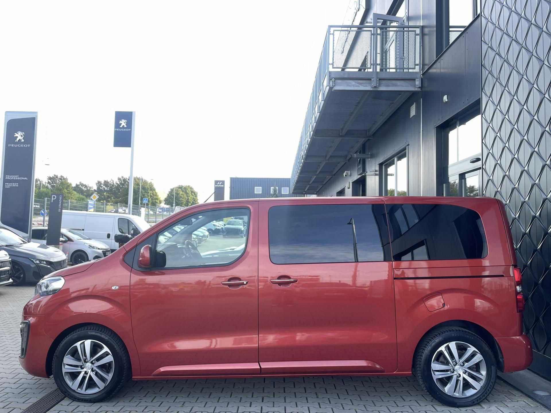 Peugeot Traveller, ALLURE L2 2.0 BHDi 130 kW - fotka 4