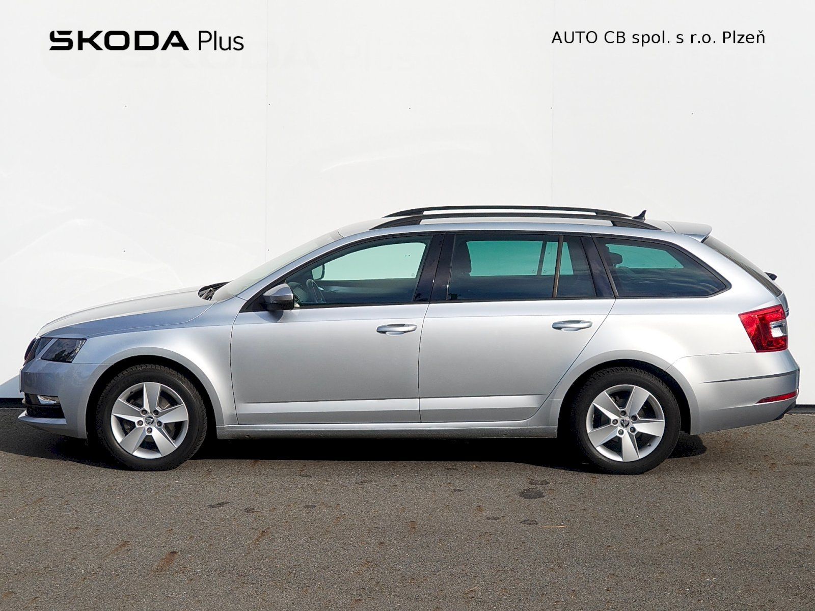 Škoda Octavia, Combi III 1.6 TDI 85kW Ambitio - fotka 3