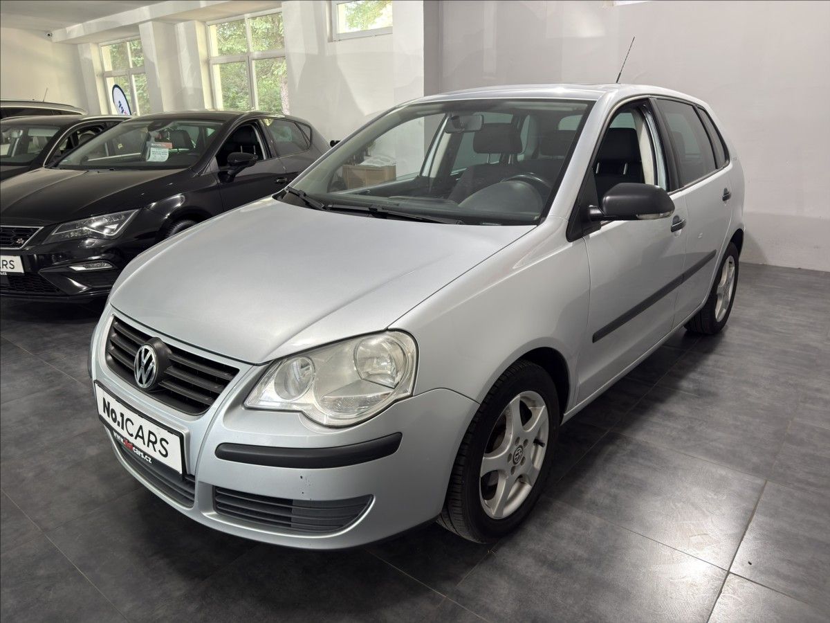 Volkswagen Polo, 1,2   i TOUR ČIDLA ŠÍBR ALU ST - fotka 3