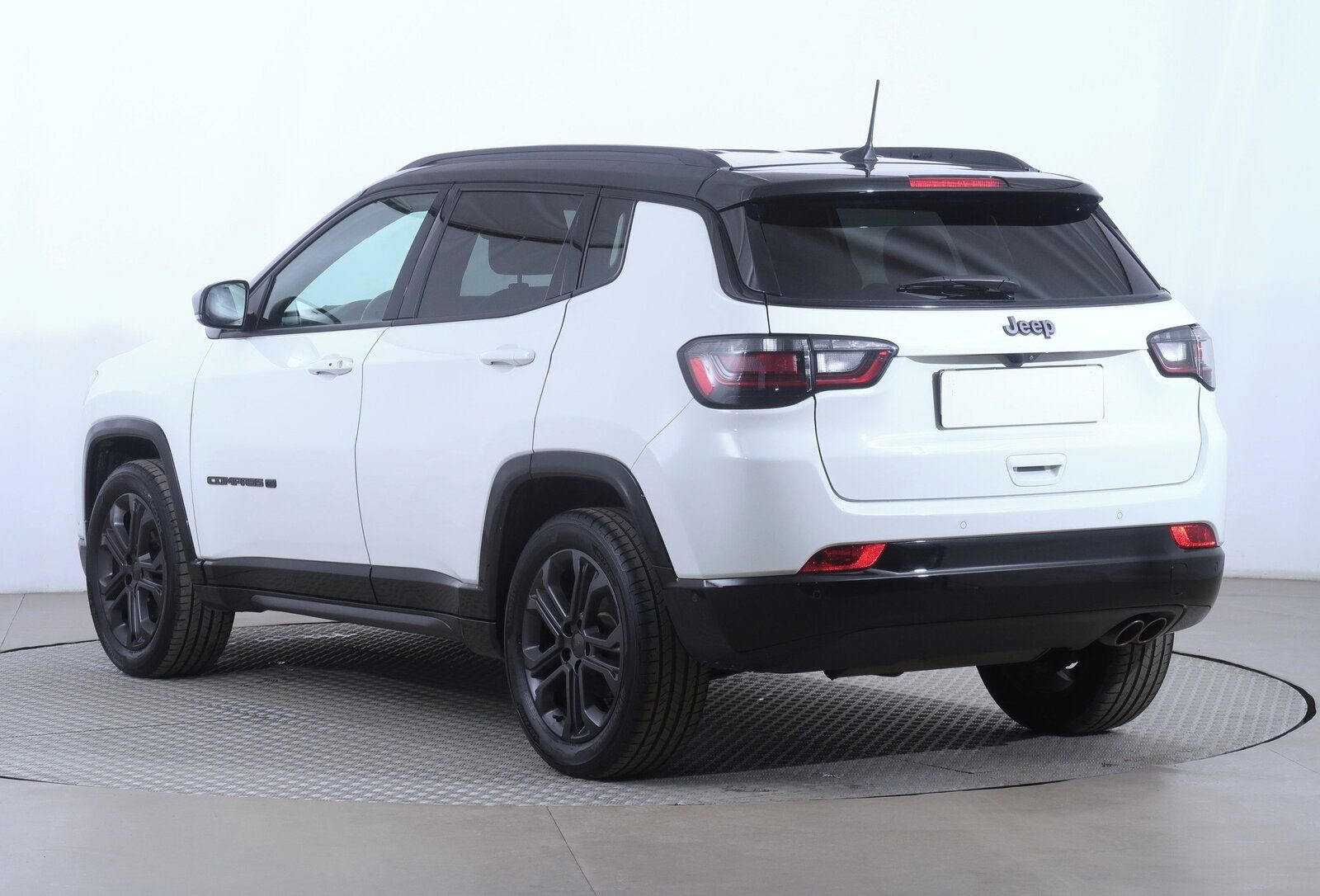 Jeep Compass, 1.3 T-GDI, Automat, Serv.kniha - fotka 4