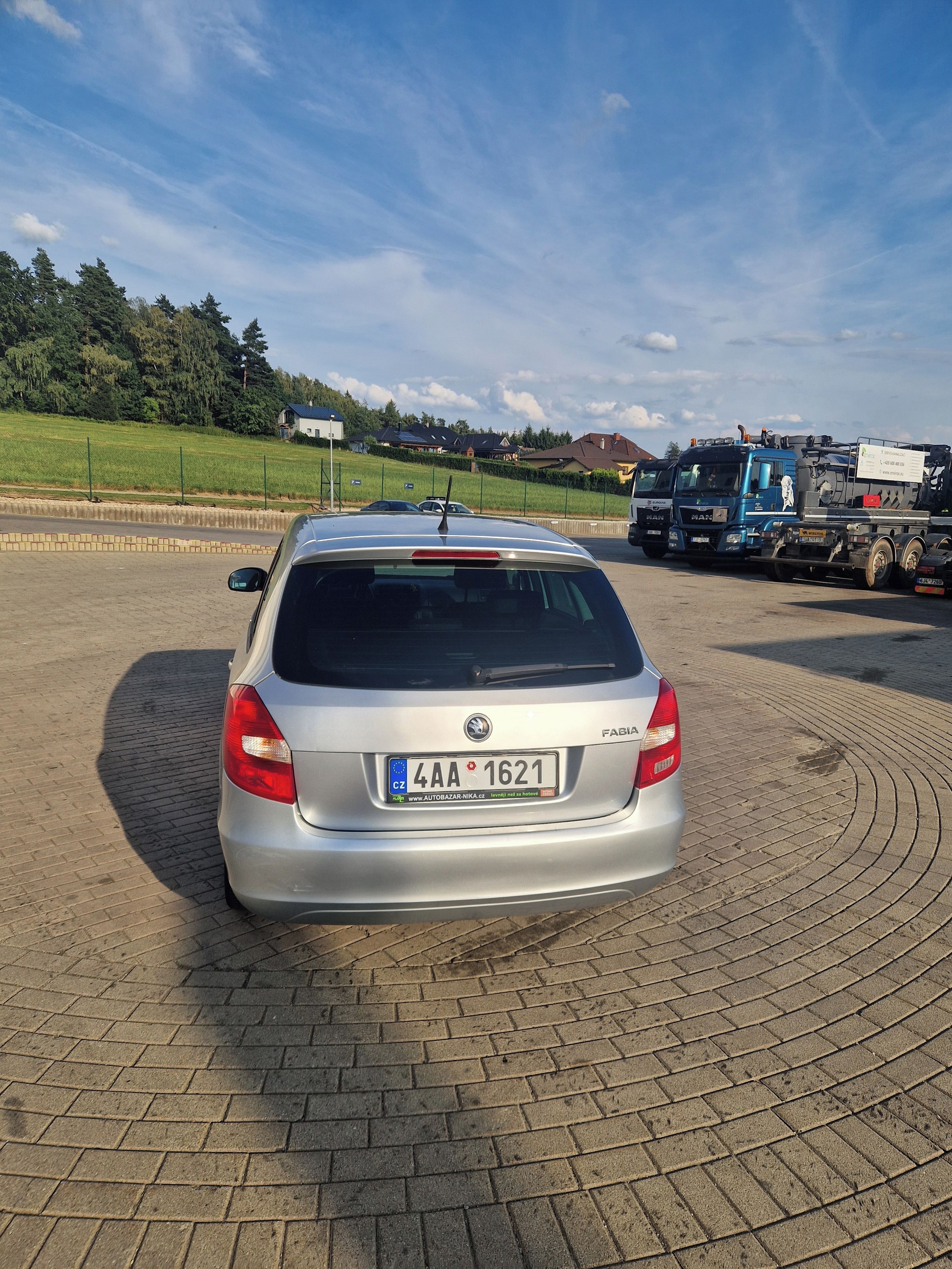 Škoda Fabia, Škoda Fabia 2 1,4 16V 63kW - fotka 5