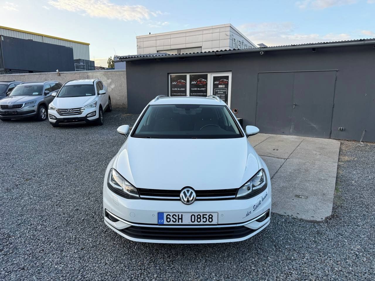 Volkswagen Golf, VW GOLF 2.0 tdi DSG - fotka 2