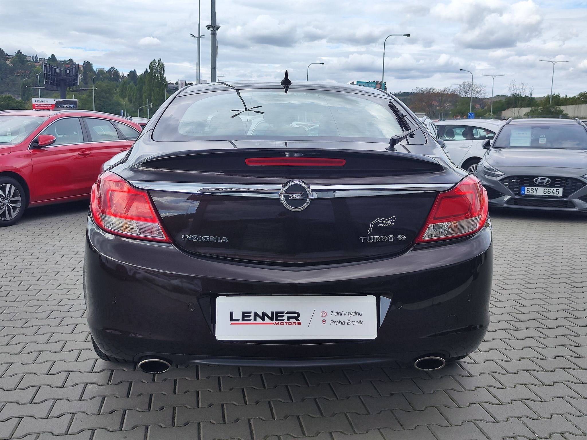 Opel Insignia, 2.0 Turbo/184kW Innovation 4x4 - fotka 6