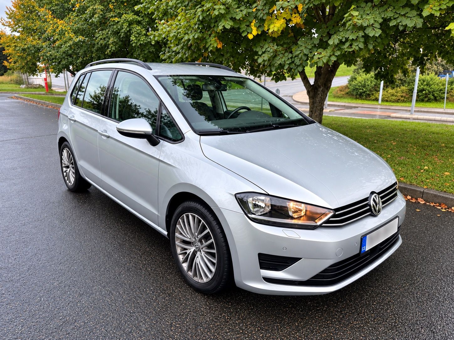 Volkswagen Golf Sportsvan - fotka 2