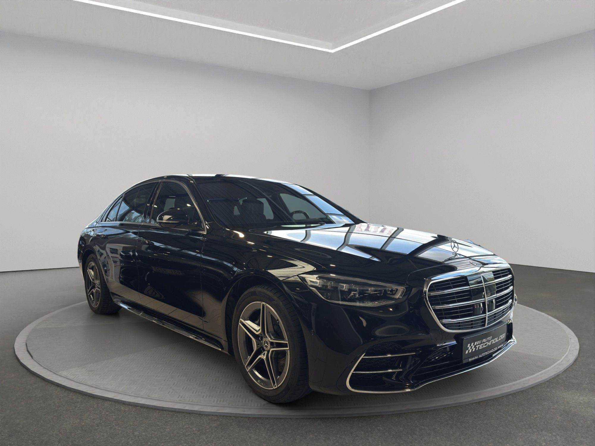 Mercedes-Benz Třídy S - fotka 3