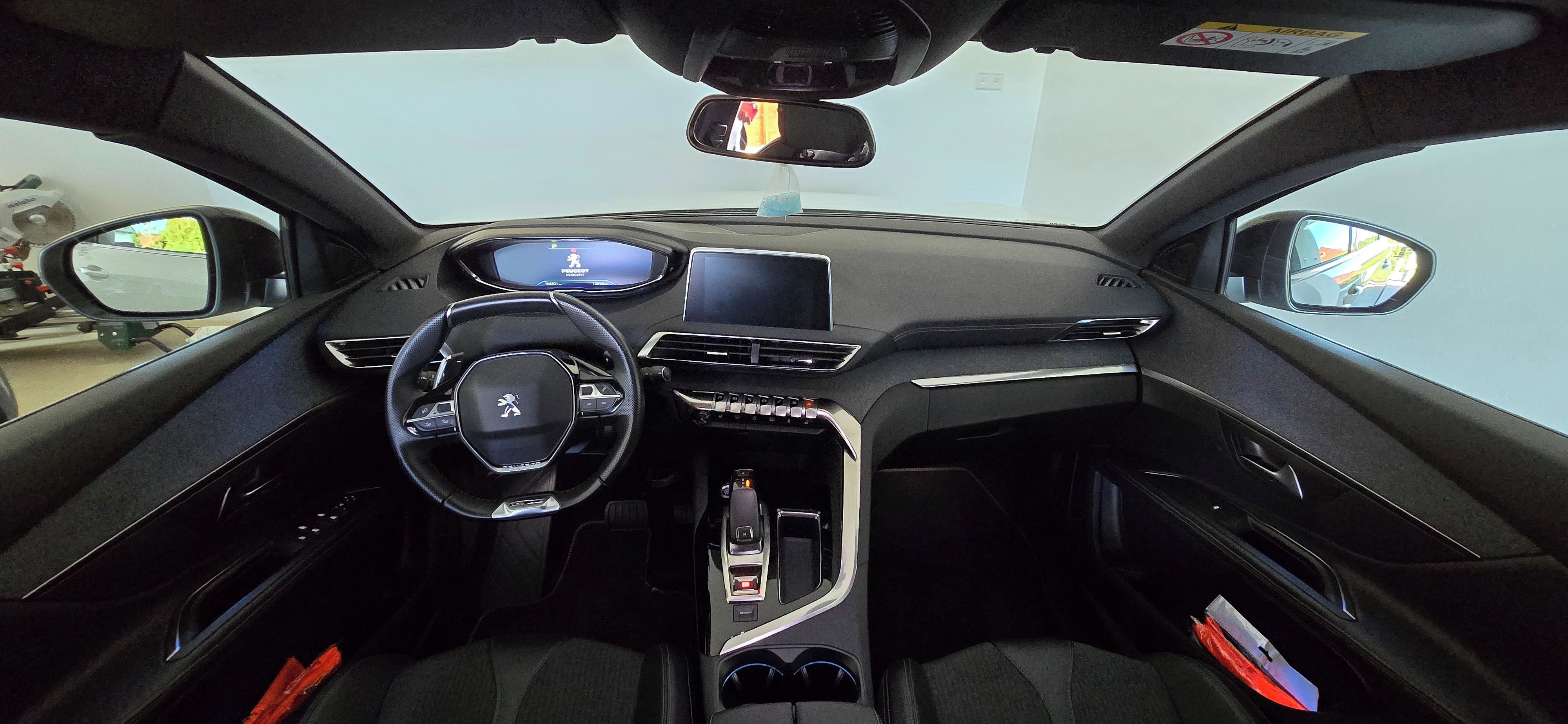 Peugeot 5008, Výbava GT - fotka 4