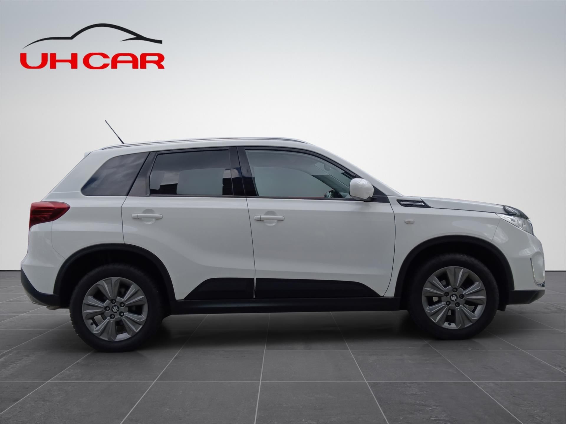 Suzuki Vitara, 1,4   PREMIUM, TAŽNÉ - fotka 4