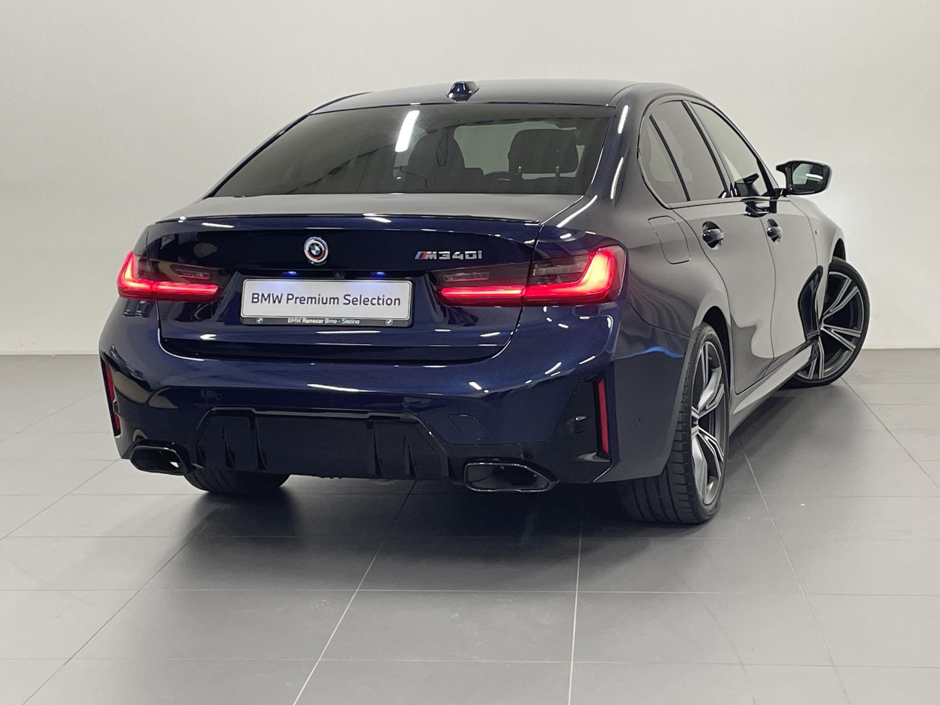 BMW Řada 3, M340i xDrive LCI - fotka 2