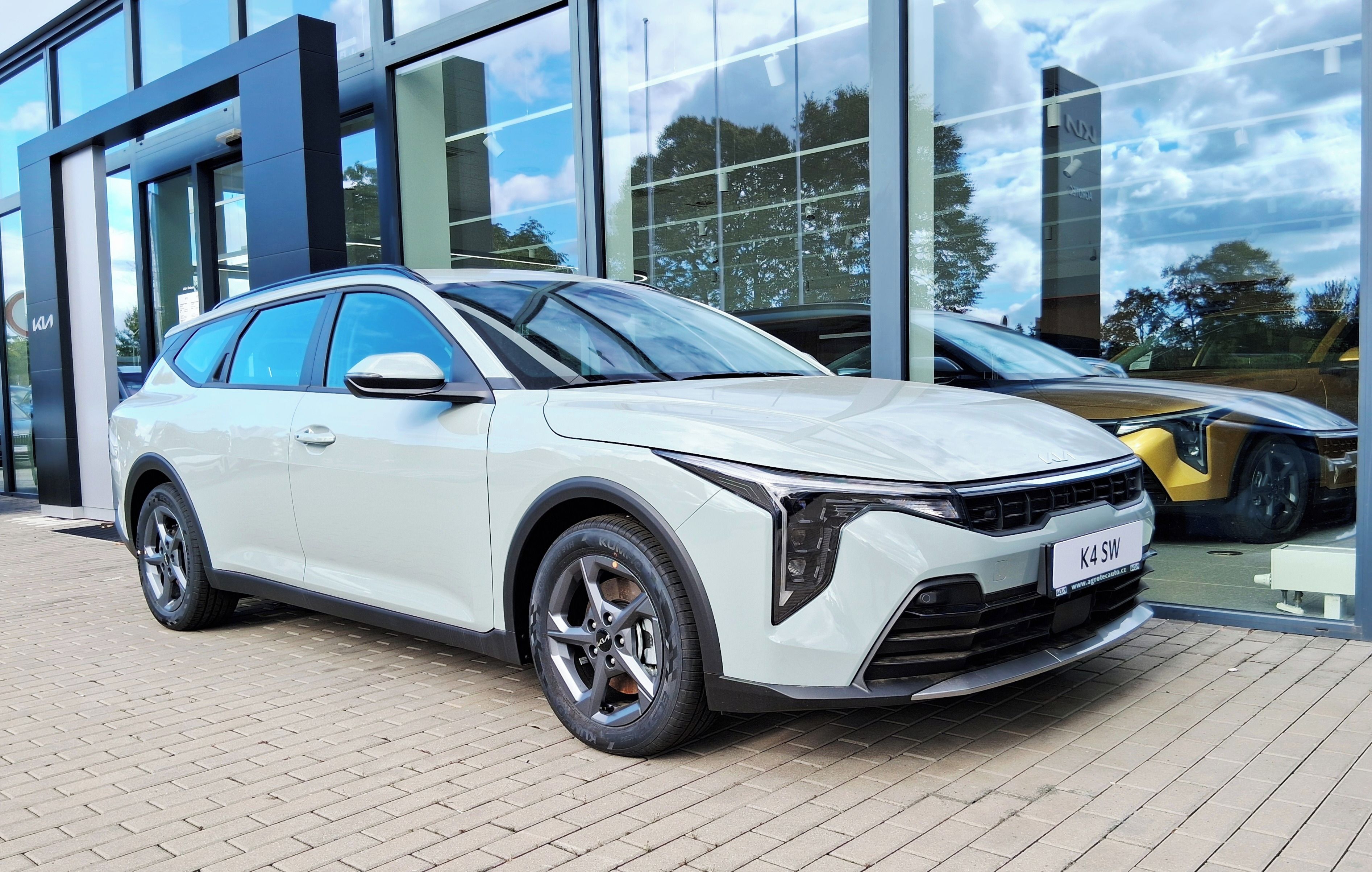 Kia K4, 1,0 T-GDi 115k/85 kW 7DCT SPIN