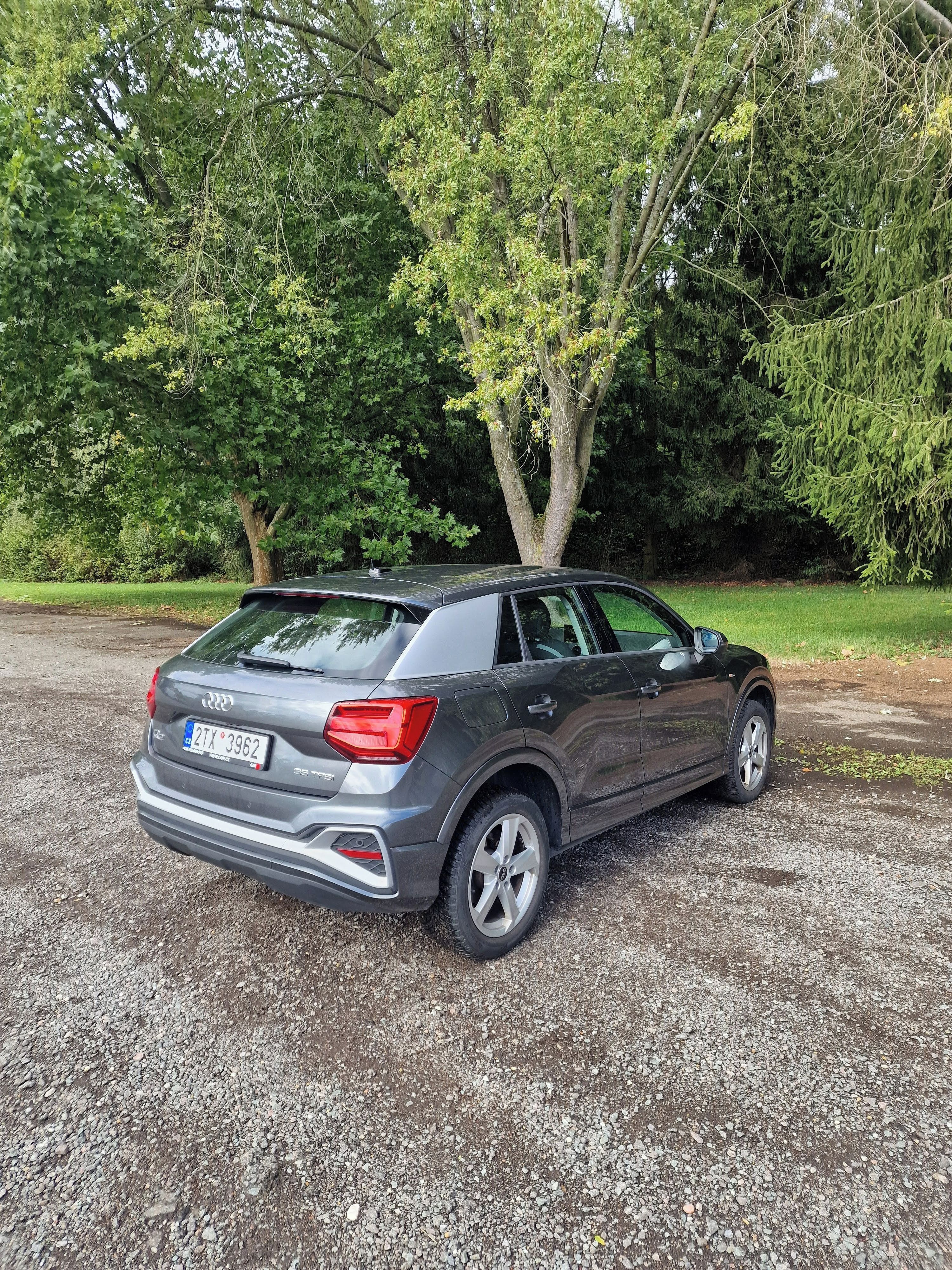 Audi Q2, S-line 1.5 TSI 110 kW DSG - fotka 2