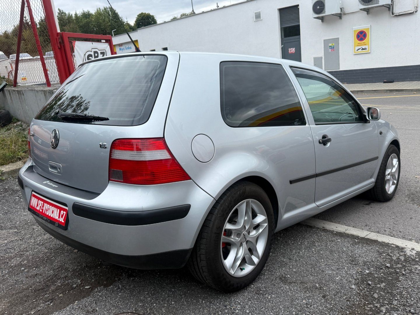 Volkswagen Golf, 1.6 16v - fotka 4