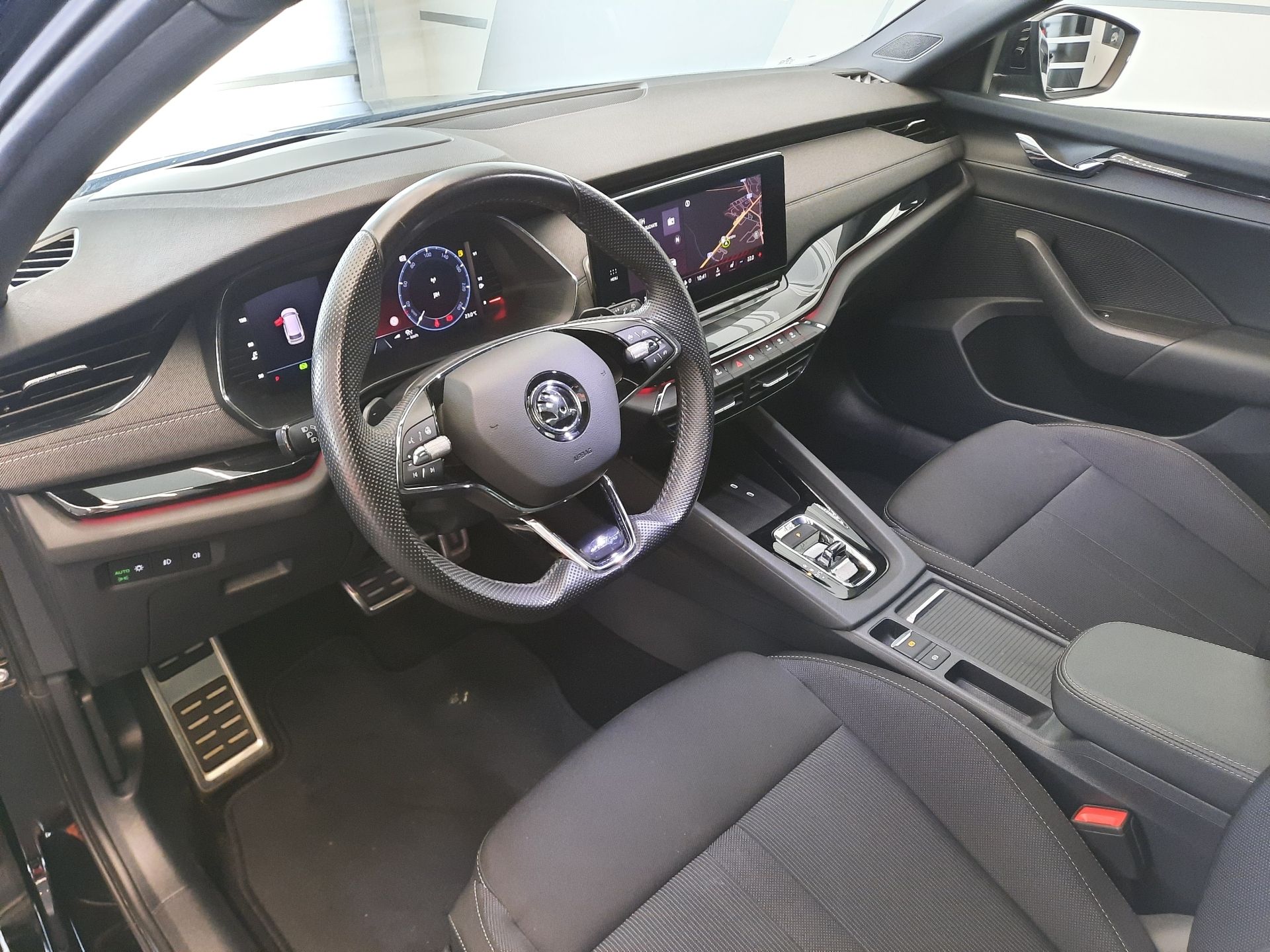 Škoda Octavia, Combi Sportline 2.0 TSI 4x4 (1 - fotka 6