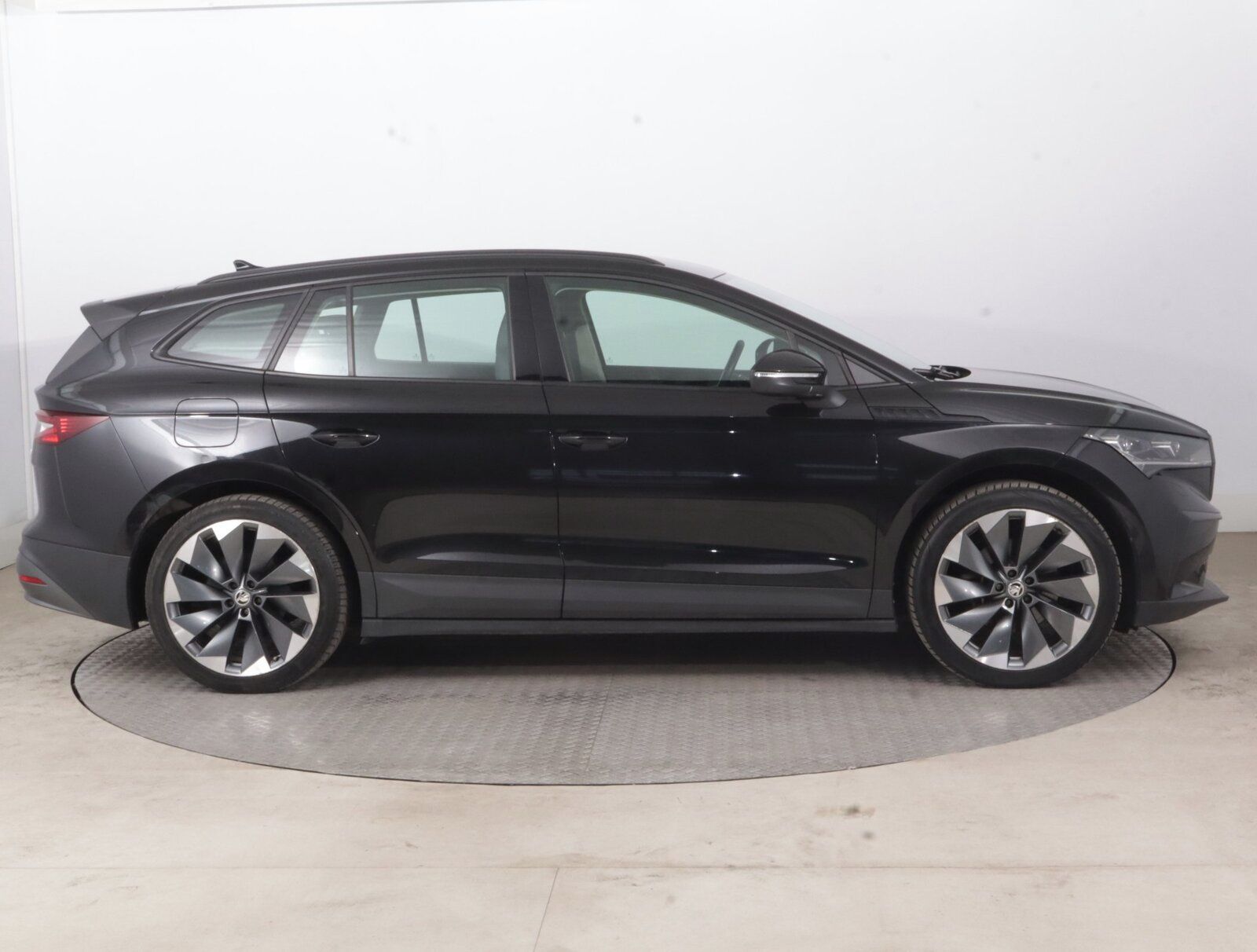 Škoda Enyaq, iV 60 (62 kWh), SoH 92% - fotka 6