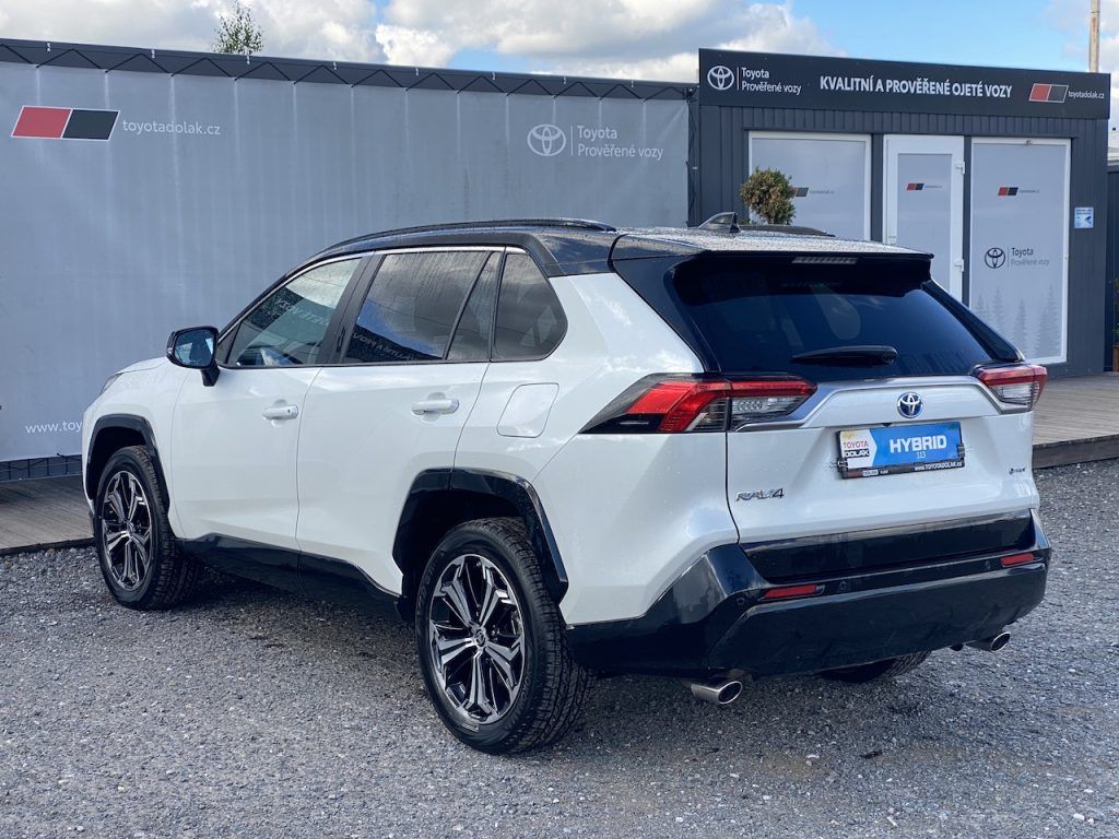Toyota Rav4, 2.5Plug-in, ČR, Executive, 4x4 - fotka 5