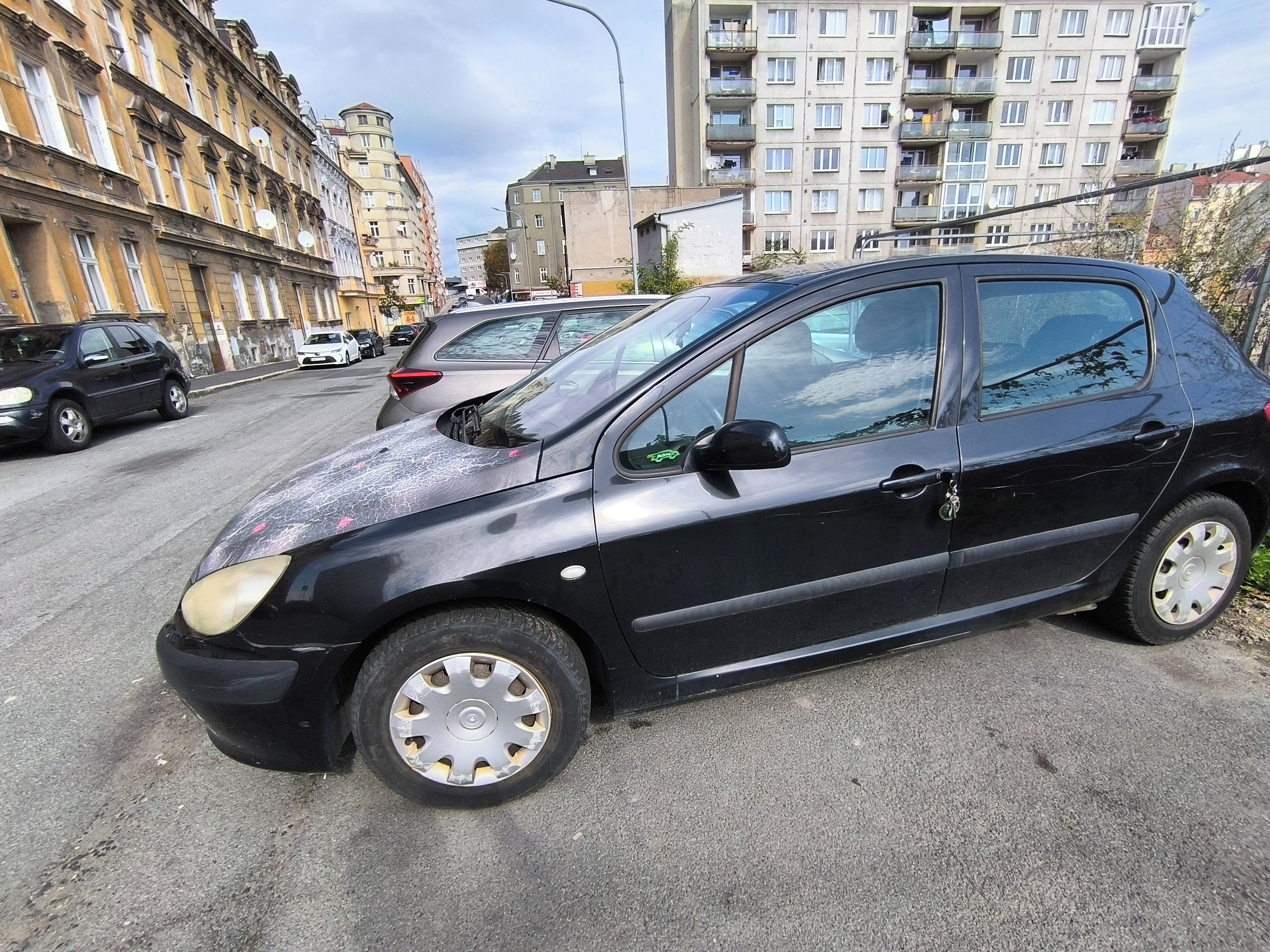 Peugeot 307, 2xpneu, nová baterie - fotka 3