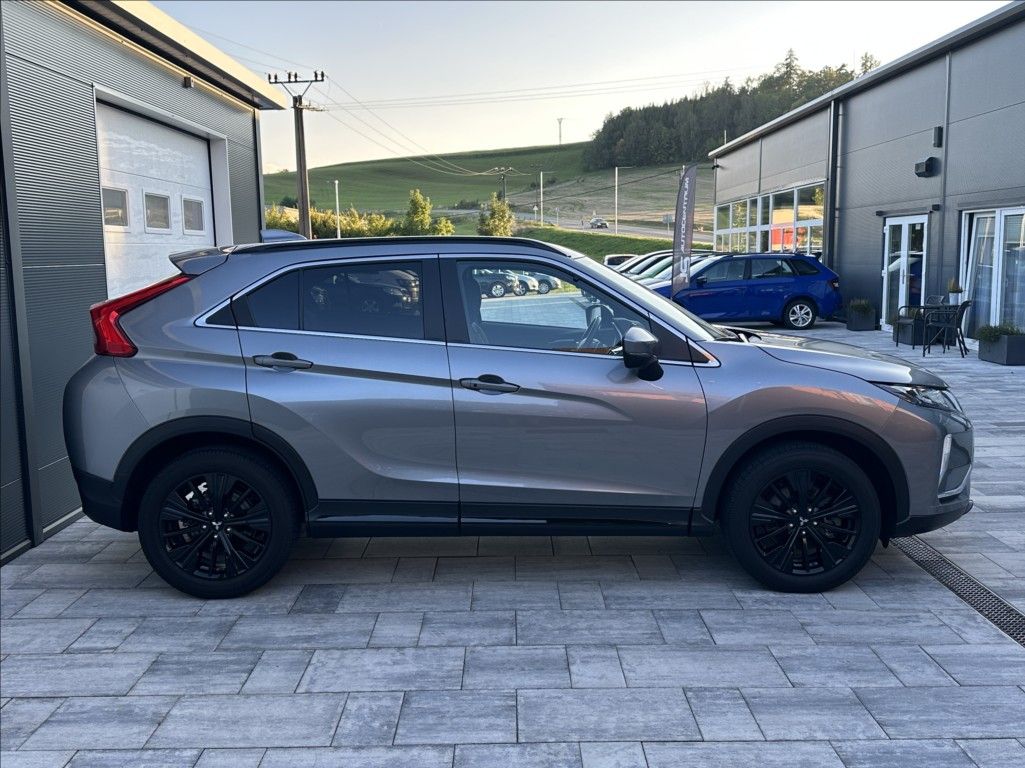 Mitsubishi Eclipse Cross, 1,5 Turbo 163PS  Connect+ A/T - fotka 6