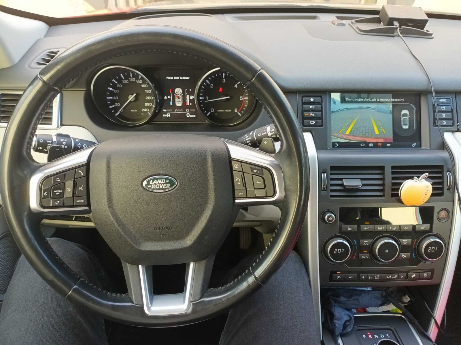 Land Rover Discovery Sport, TD4, 4X4, Automat, 7 míst - fotka 3