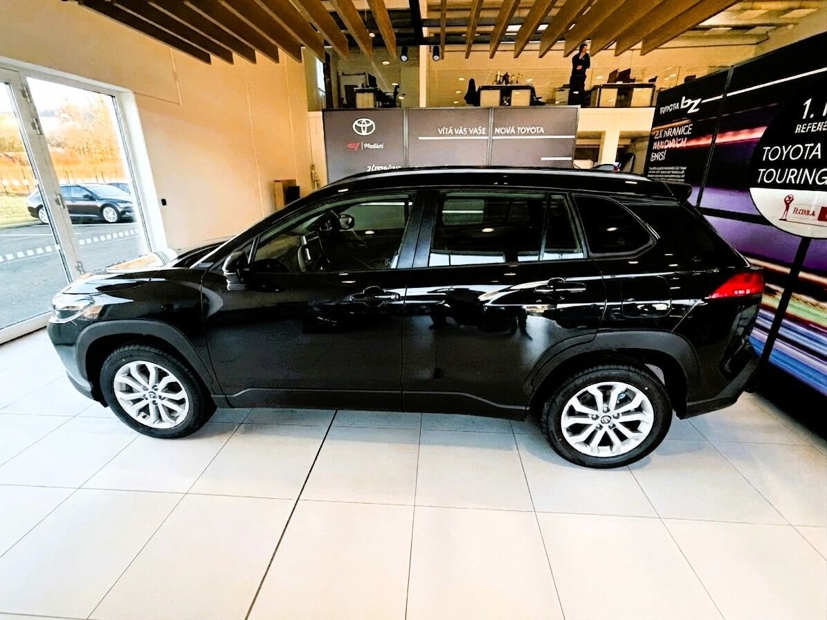 Toyota Corolla Cross, 1,8  Comfort - fotka 4