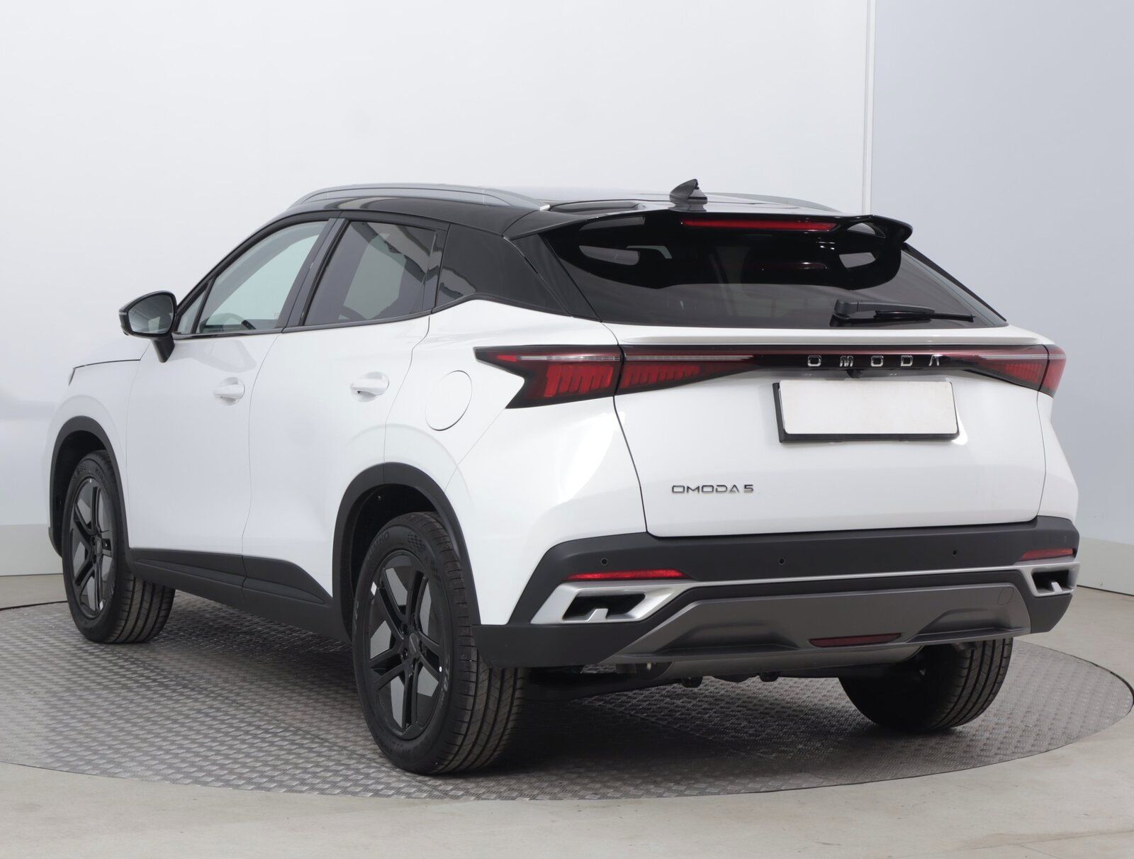 Omoda 5, 1.6 T, Premium, Ad. tempomat - fotka 4