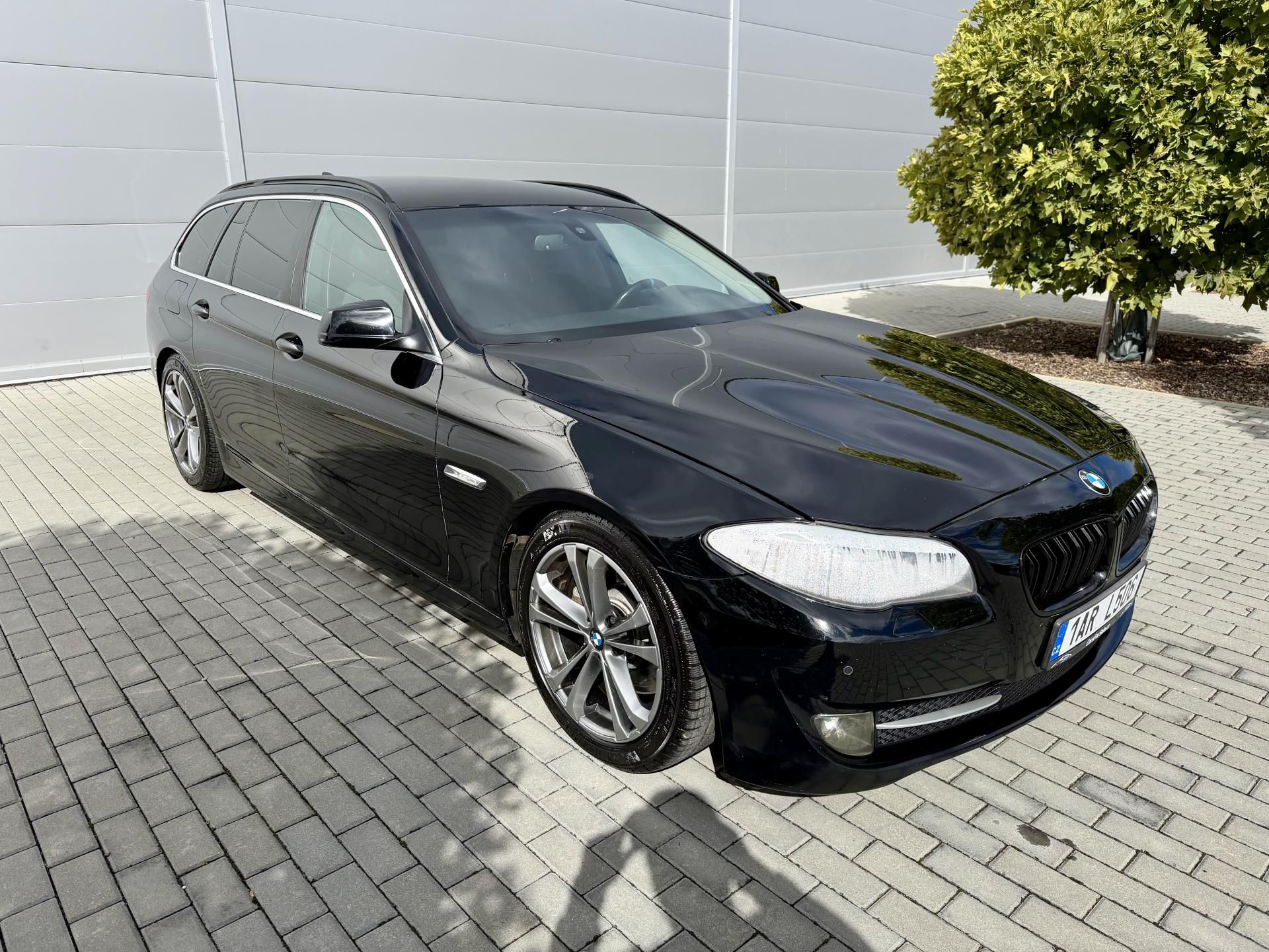 BMW Řada 5, 530xD XENONY NAVIGACE KŮŽE