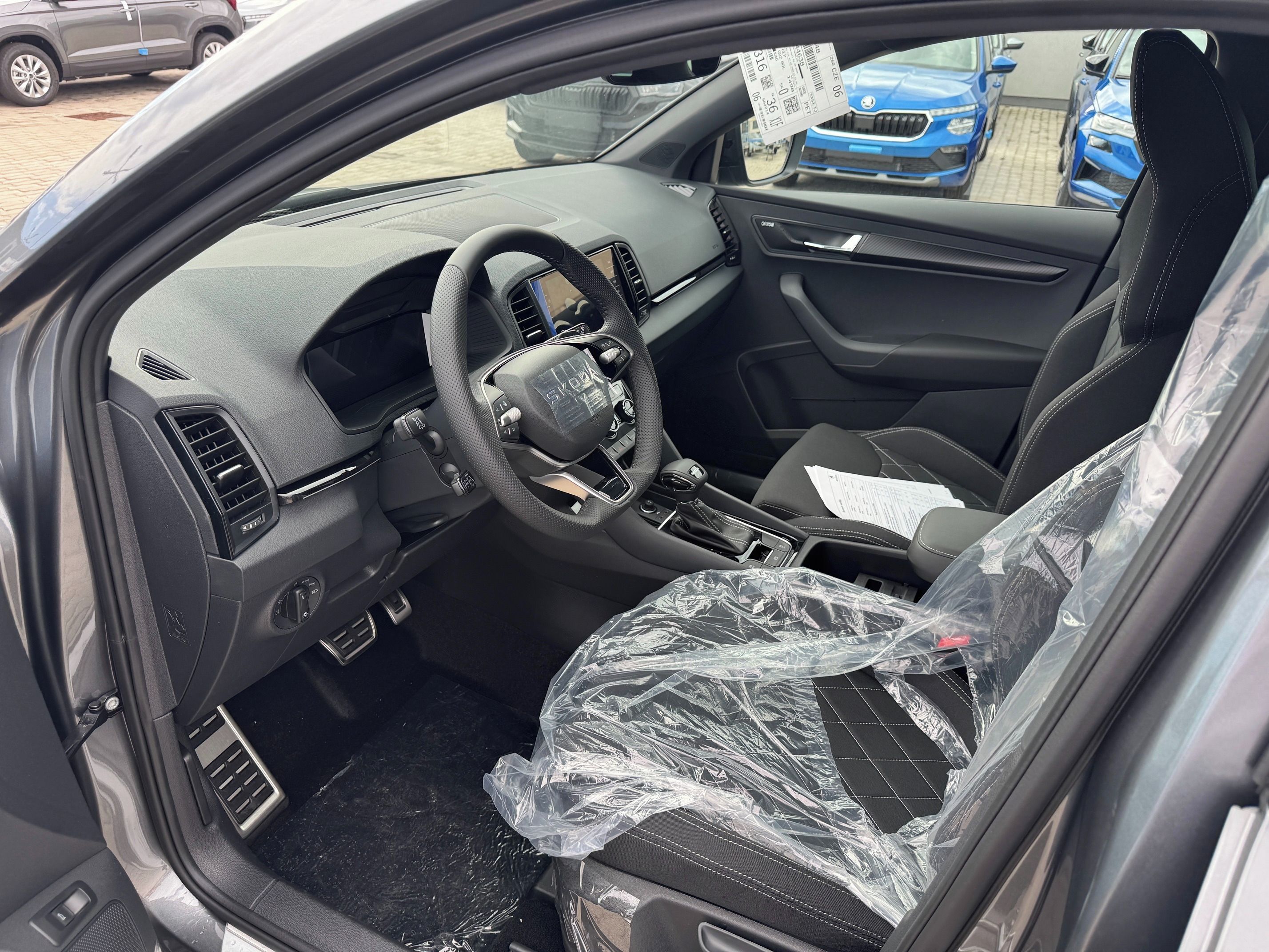 Škoda Karoq, Sportline 1.5 TSI 110 KW - fotka 4