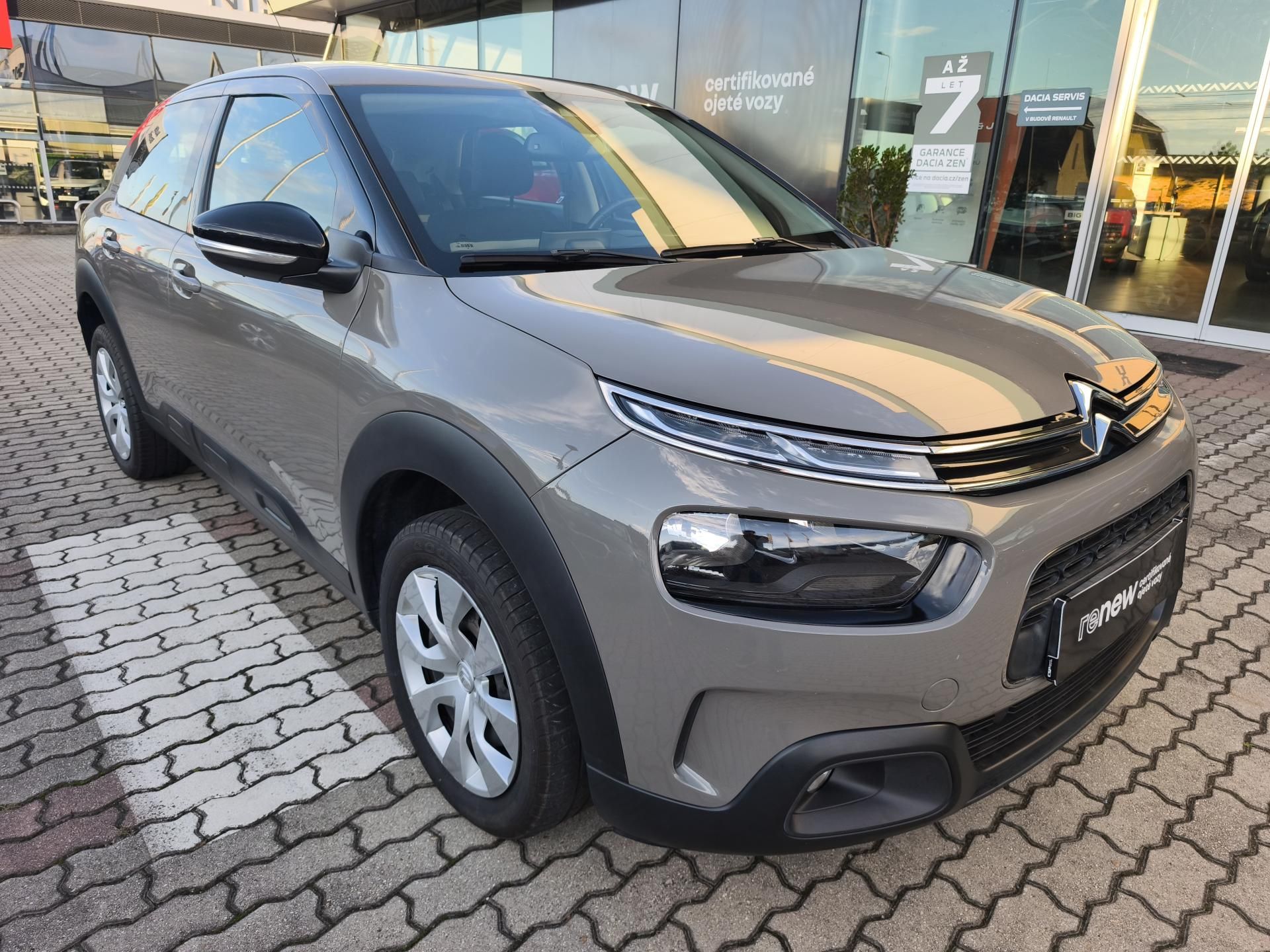 Citroën C4 Cactus, 2020 ČR 1.2 PT 81kW 1.MAJITEL - fotka 2