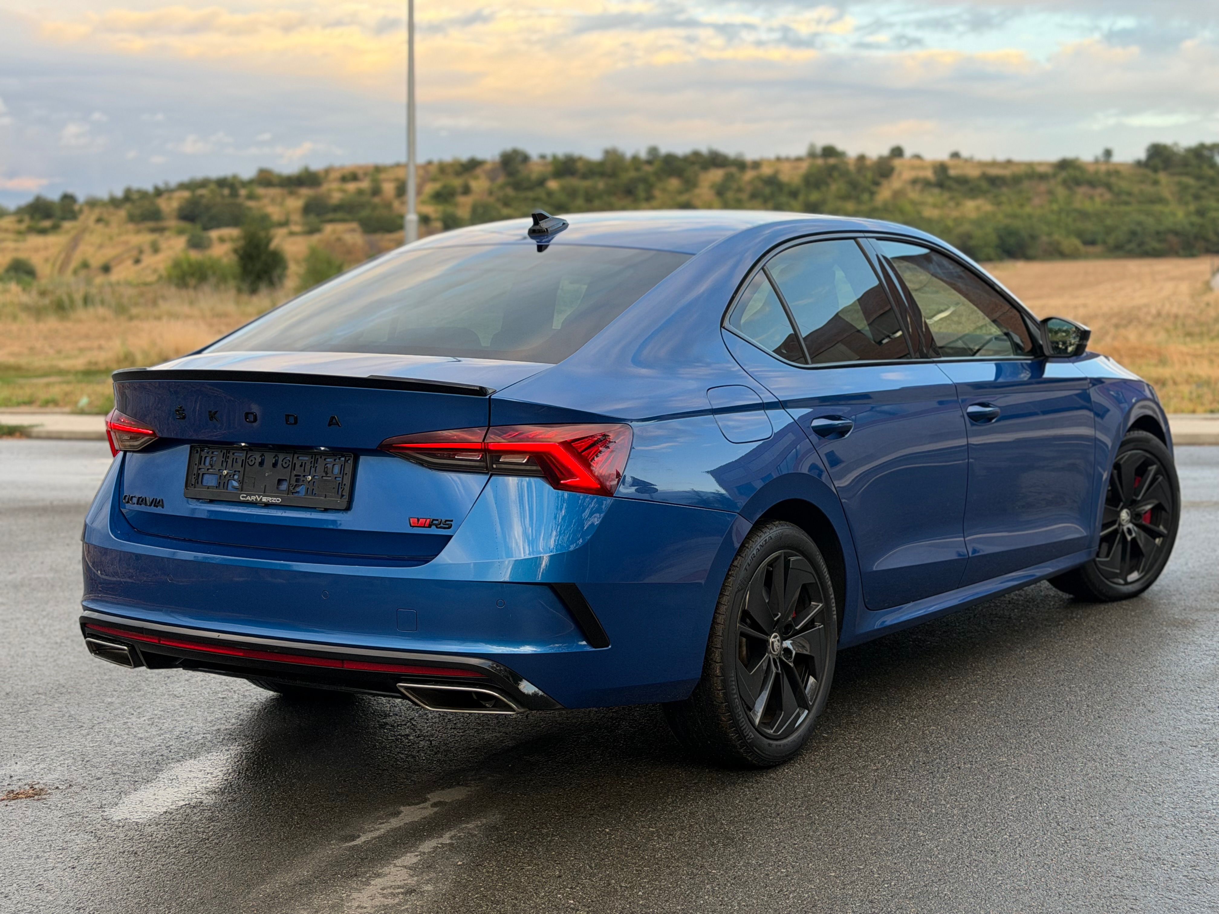 Škoda Octavia, 2.0 TSI 180KW DSG RS MATRIX - fotka 4