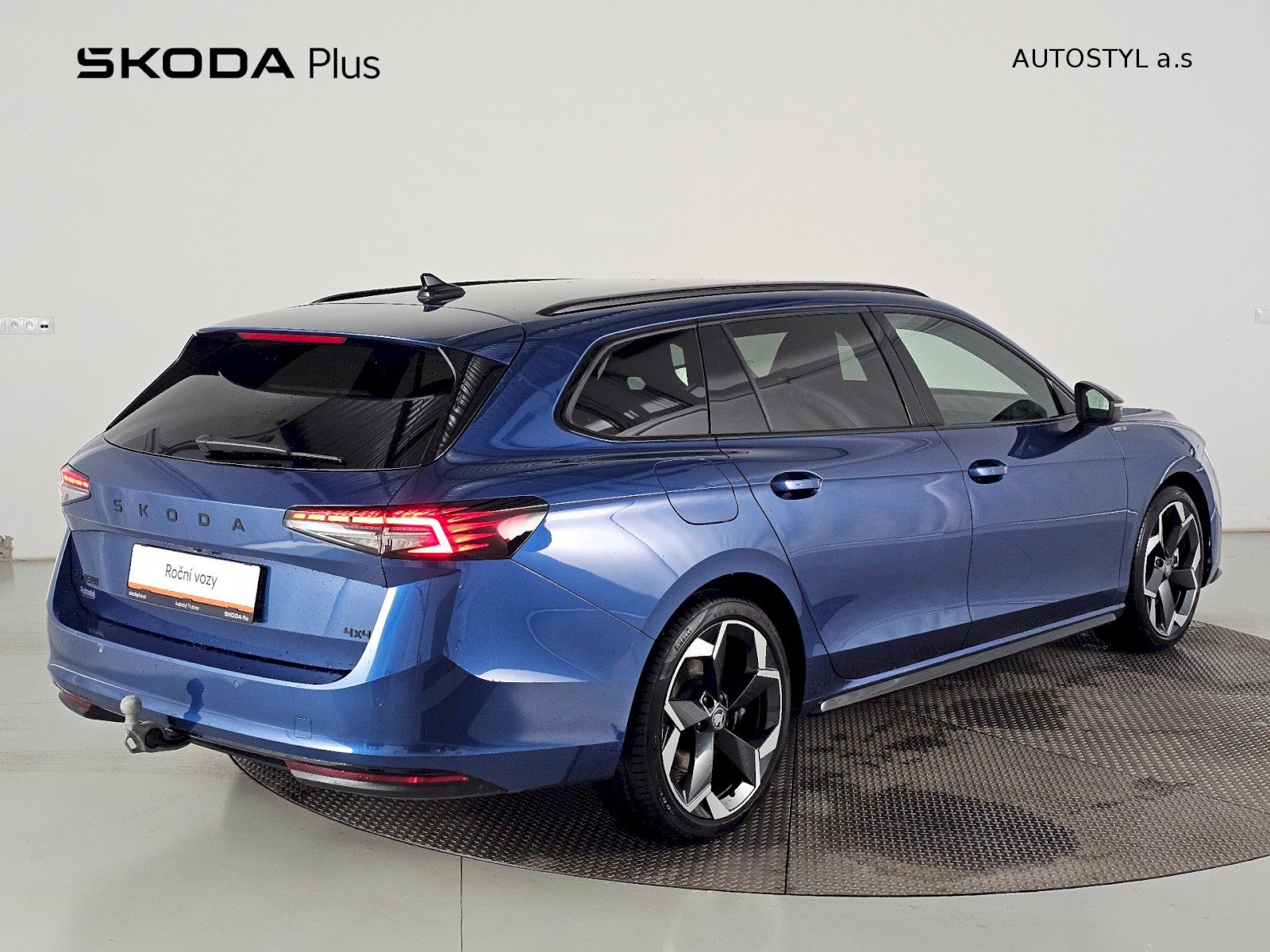 Škoda Superb, 2.0 TSI 195kW 4X4 Sportline TA - fotka 2