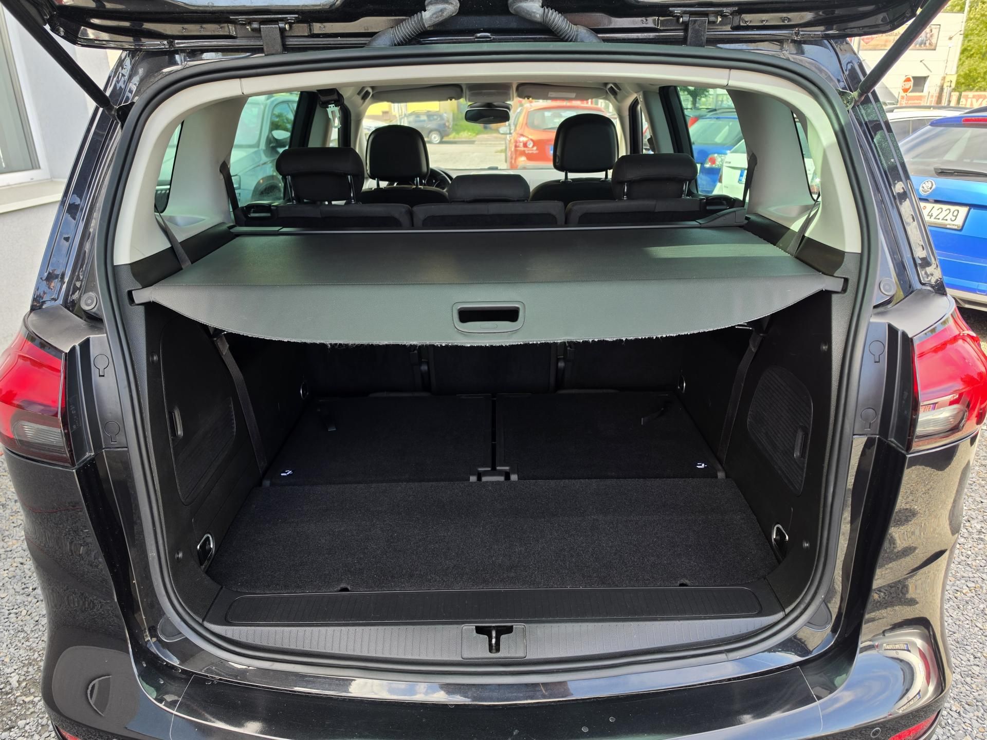 Opel Zafira, 1.4 i 103kw 7 Mís - fotka 5