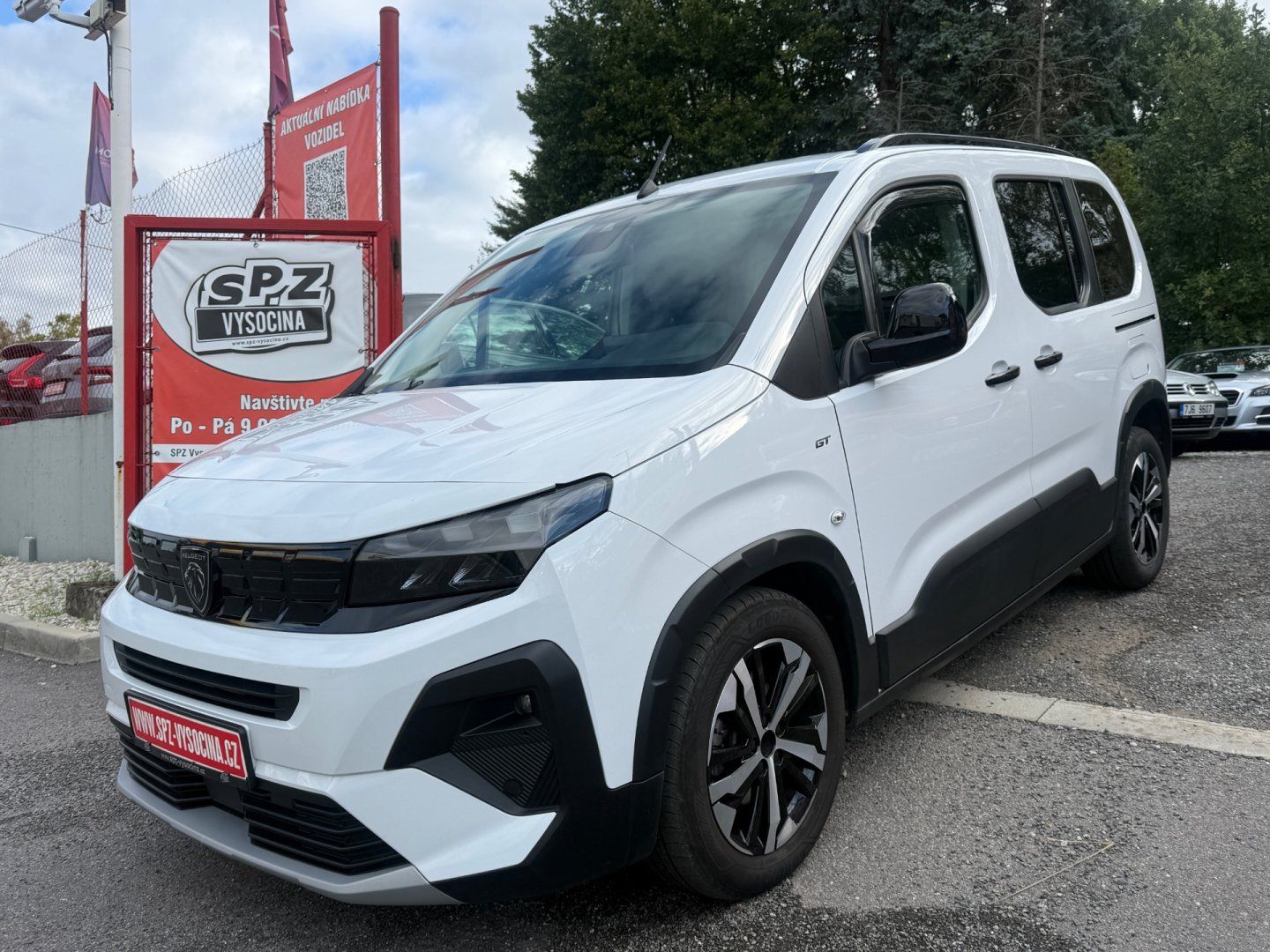 Peugeot Rifter, GT HDi EAT8