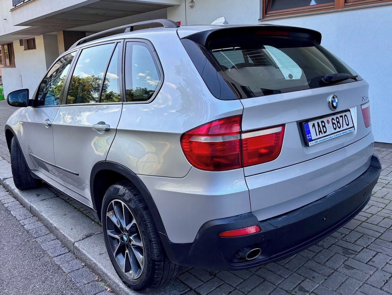 BMW X5, xDrive, 173 kw - fotka 2