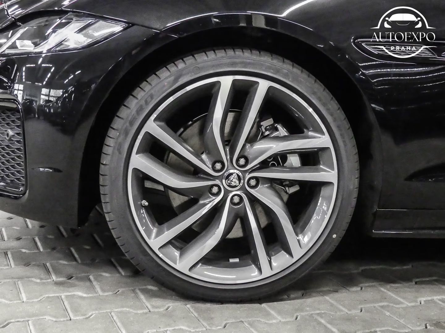 Jaguar XF, Sportbrake R-Dynamic *AWD* - fotka 6