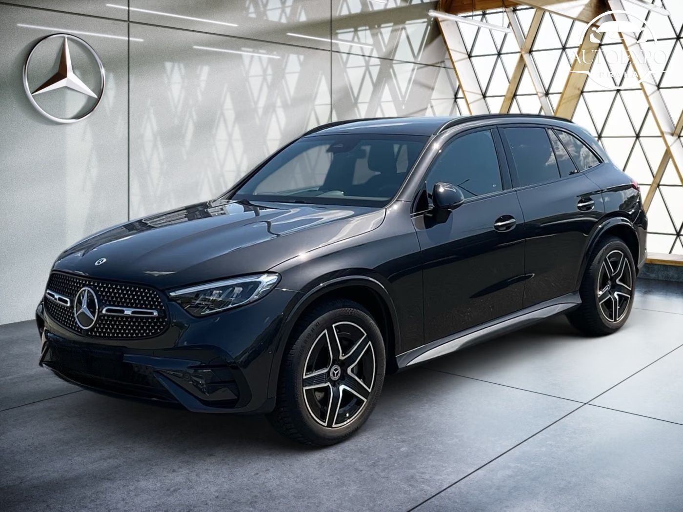 Mercedes-Benz GLC, 300d 4MATIC AMG Night* - fotka 3