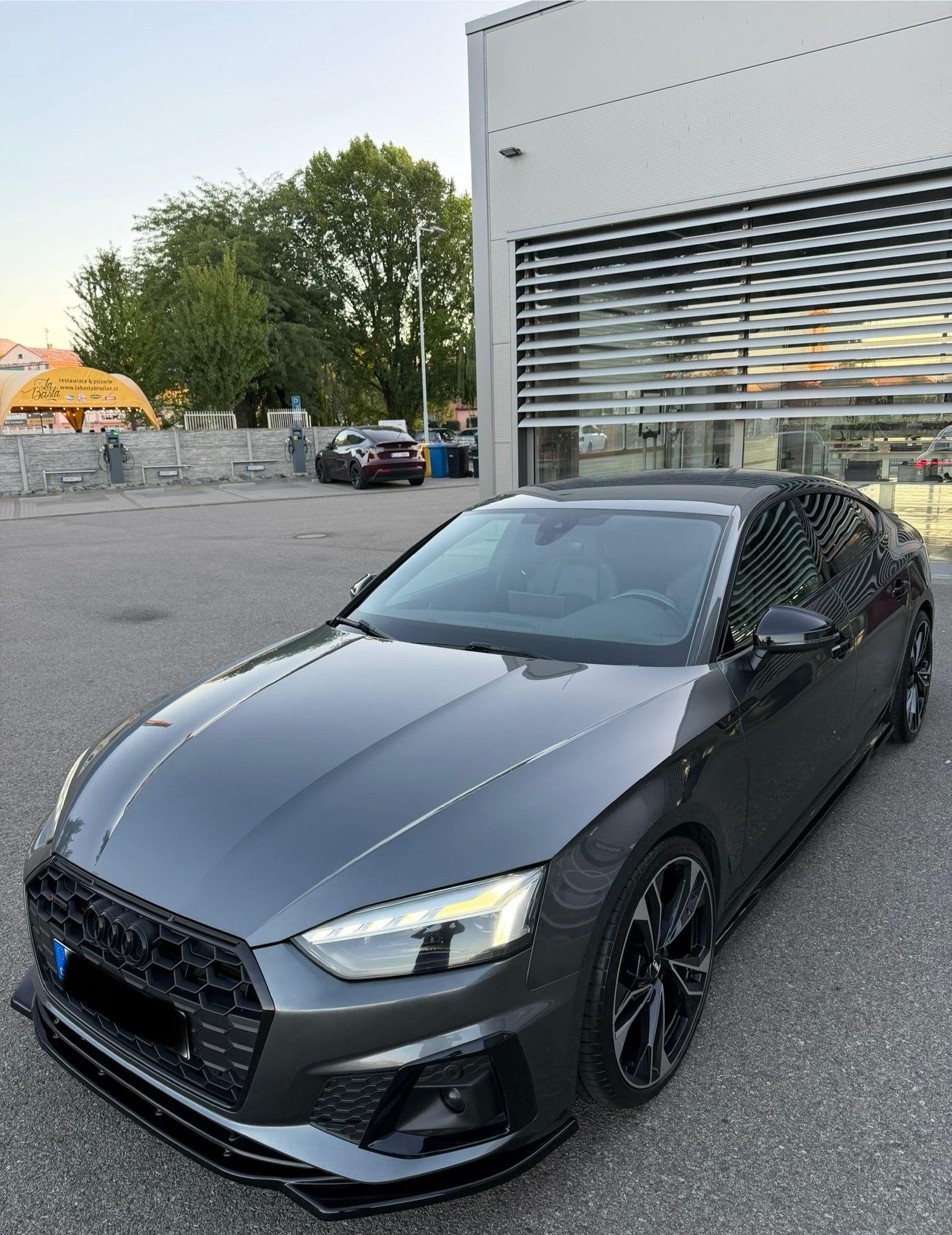 Audi A5, SPORTBACK SLINE 2,0 TDI 150 KW - fotka 6