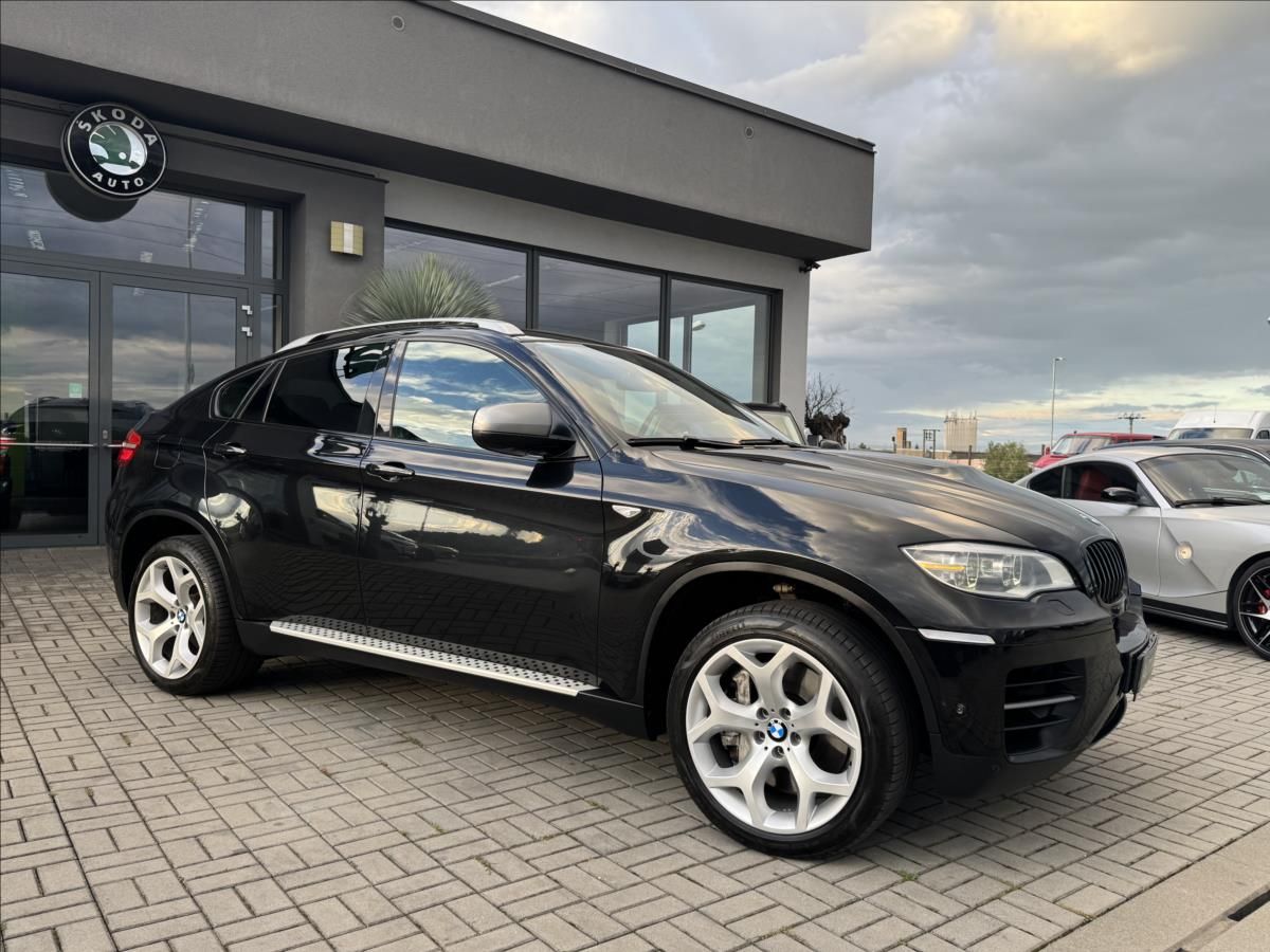 BMW X6, 3,0   M50d Xdrive 280kW 4X4 ČR - fotka 4