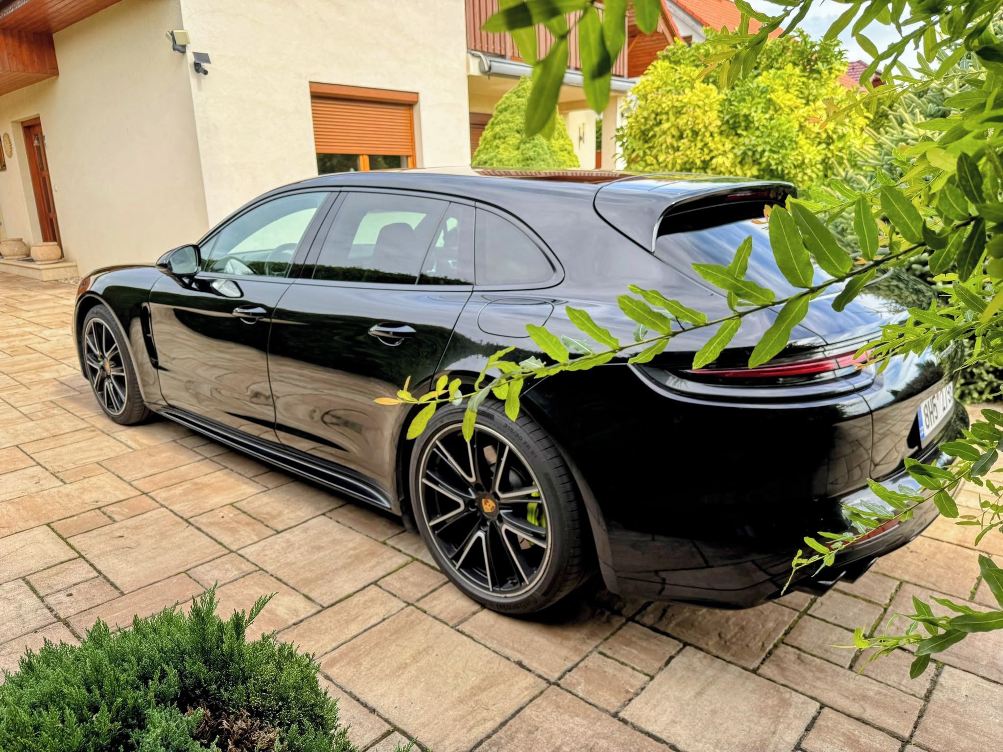 Porsche Panamera, 4 E-Hybrid Sport Turismo - fotka 4