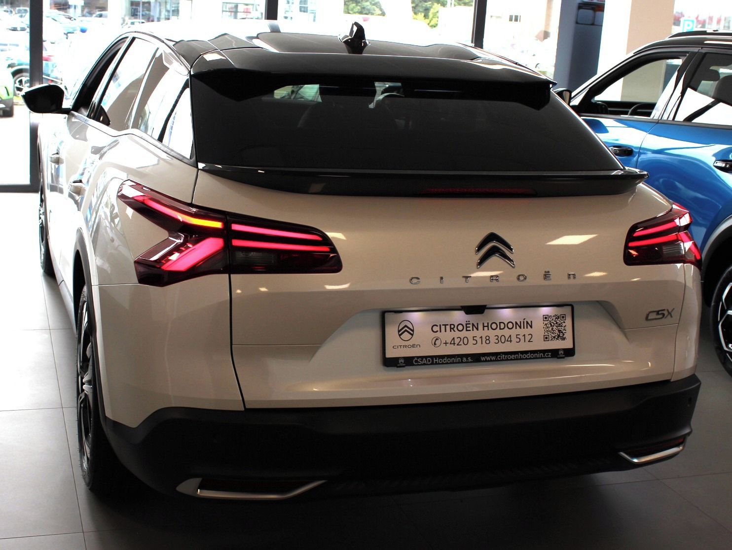 Citroën C5 X, MAX Hybrid 145k Automatic - fotka 5