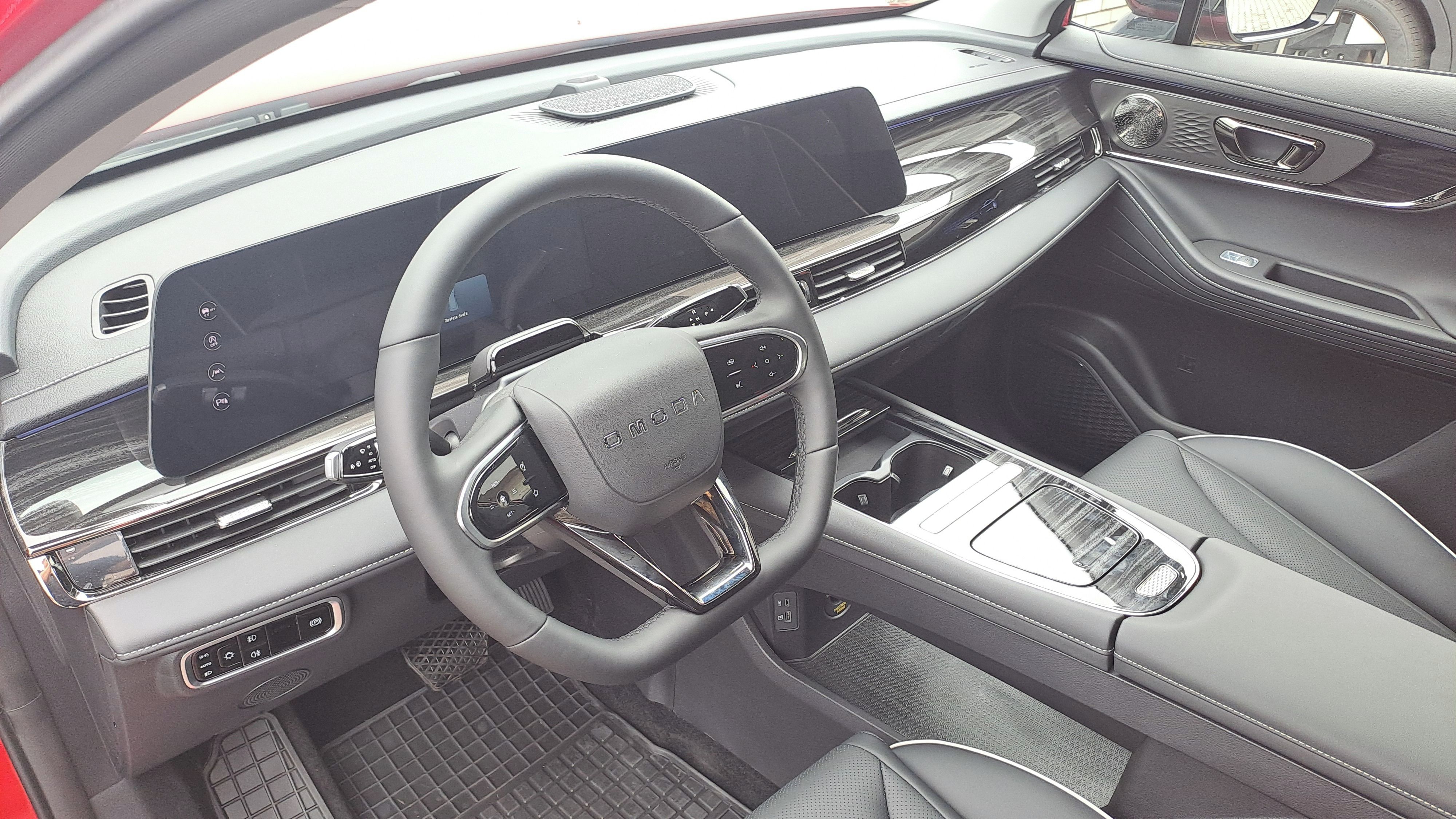 Omoda 5, 1,6 T-GDi PREMIUM - fotka 6