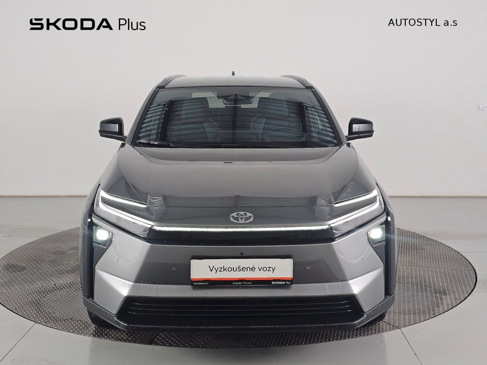 Toyota bZ4X, FACELIFT AWD 343k EXECUTIVE - fotka 4
