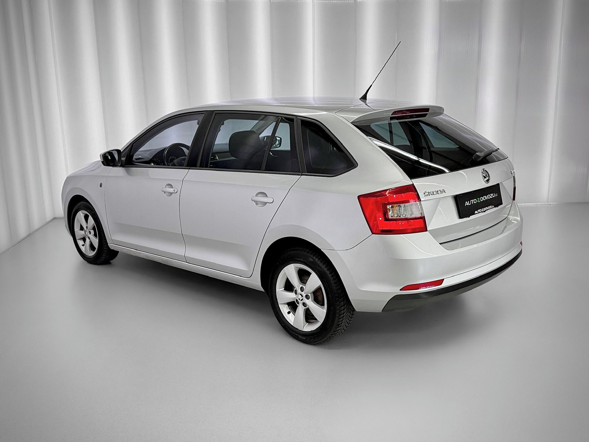 Škoda Rapid, 1.2 TSI SPACEBACK AMBITION FRE - fotka 4
