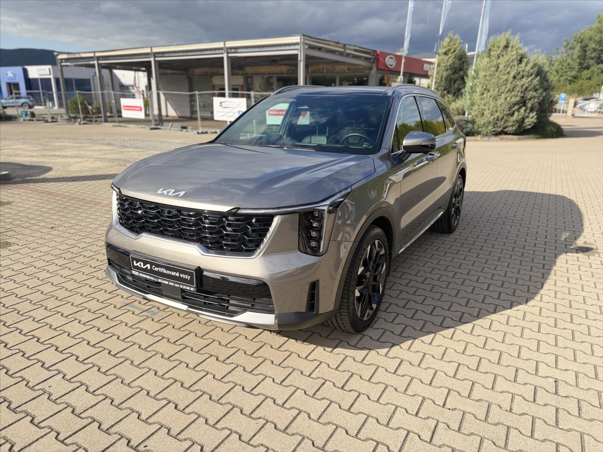 Kia Sorento, 2,2 CRDi 4x4 8AT TOP,PNS,Nappa - fotka 3