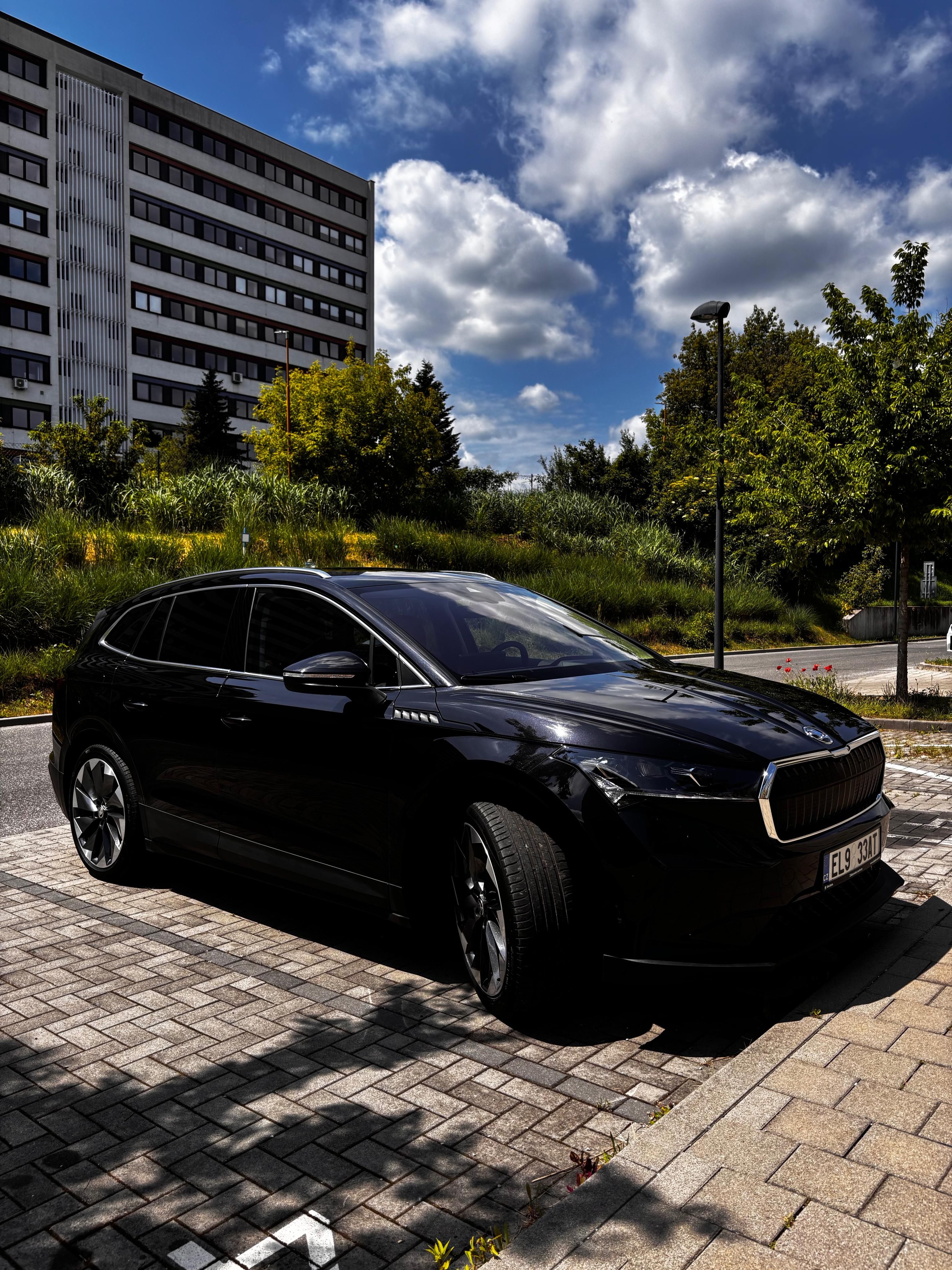 Škoda Enyaq, Škoda Enyaq iV 80x 4x4 92%SoH - fotka 2