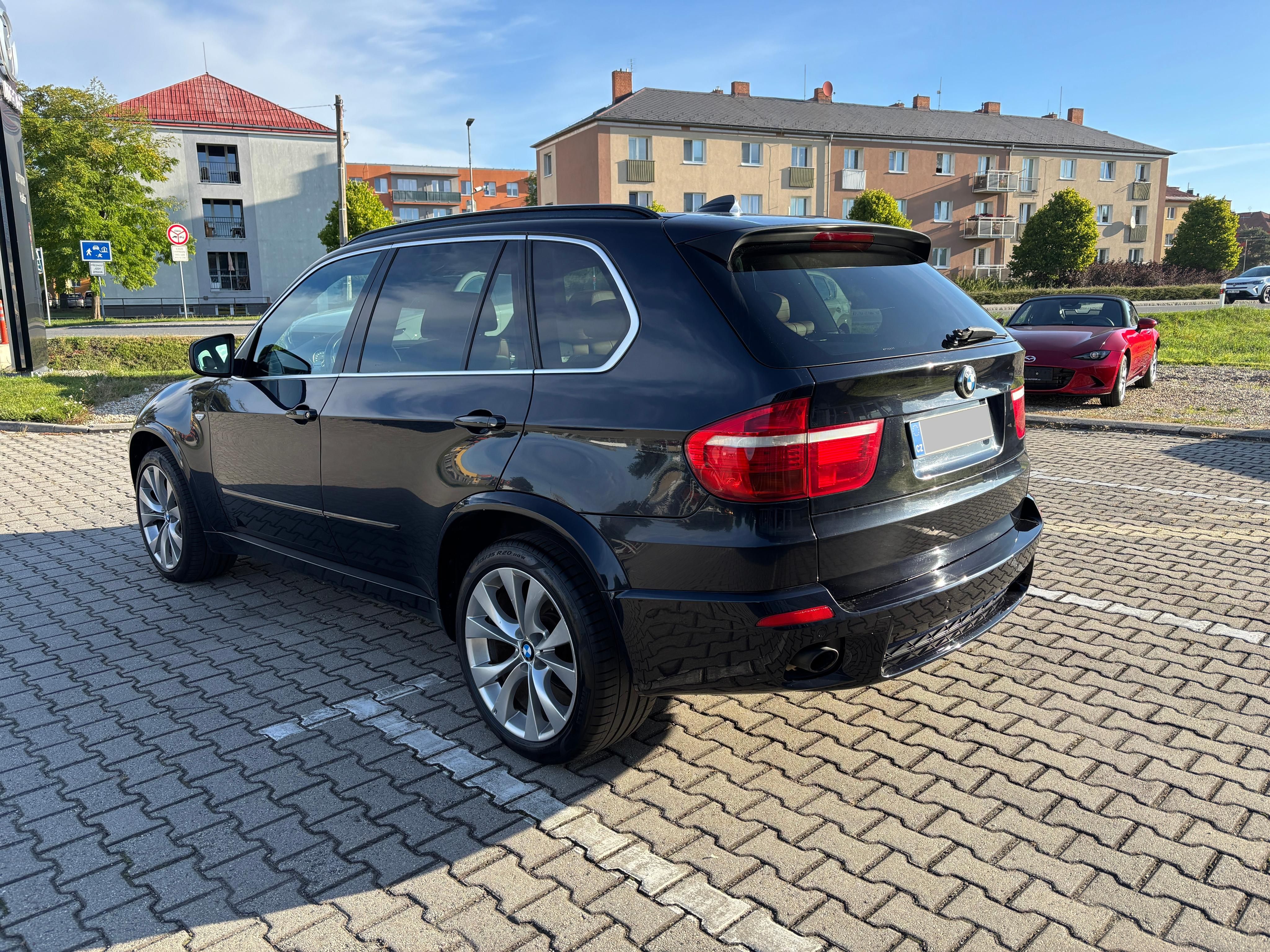 BMW X5, 3,0 V6 TDi  173kW - fotka 5