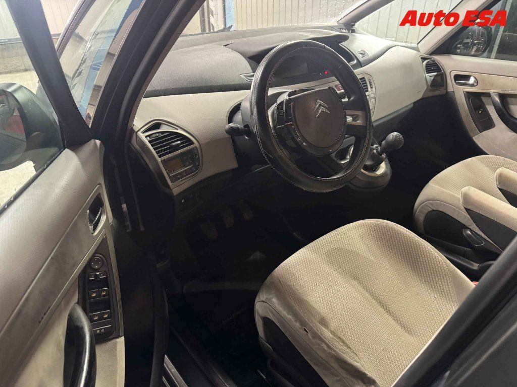 Citroën C4 Picasso, 1.8i - fotka 3