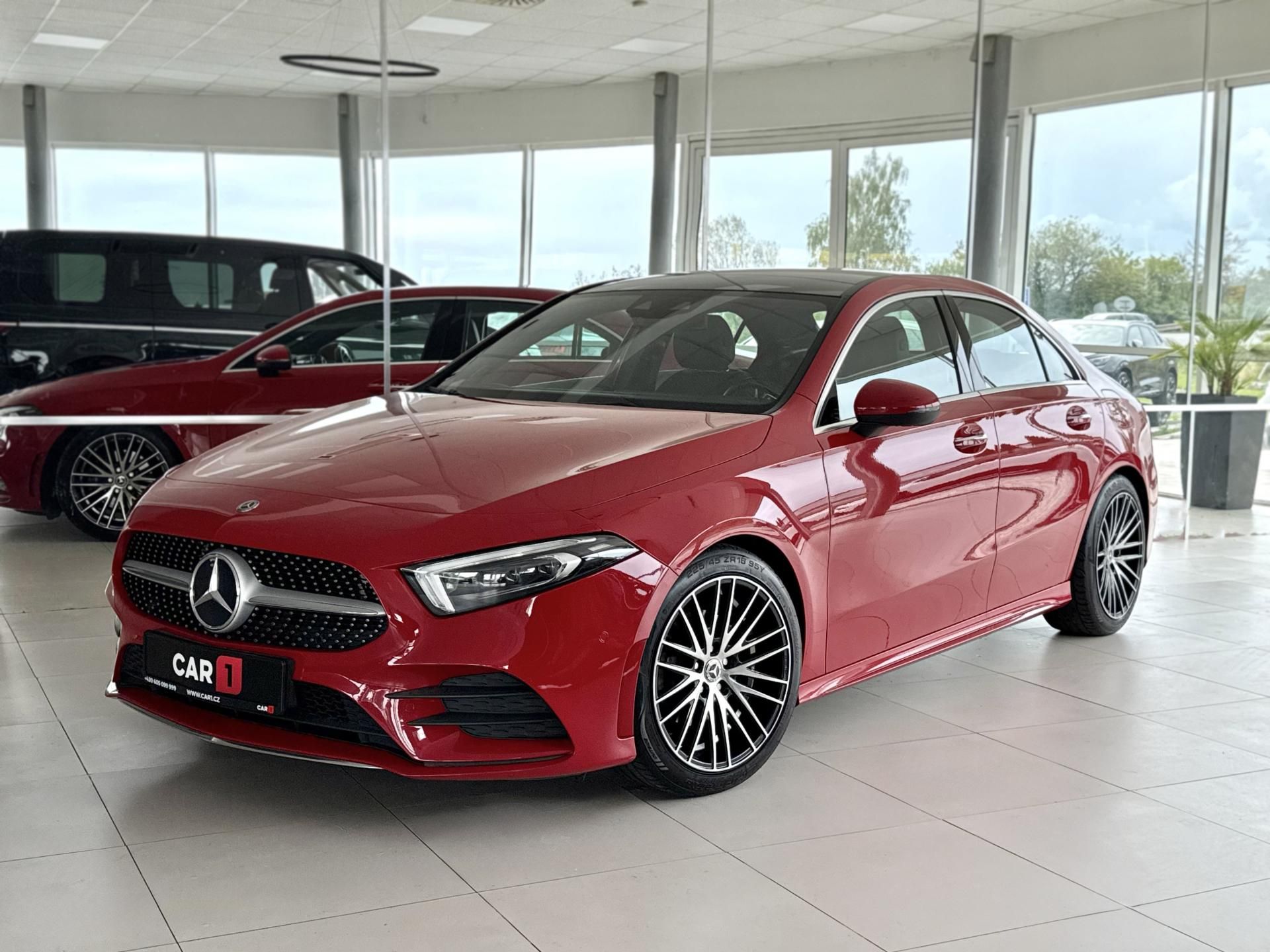 Mercedes-Benz Třídy A, 200 AMG AUT*Panorama*Distronic